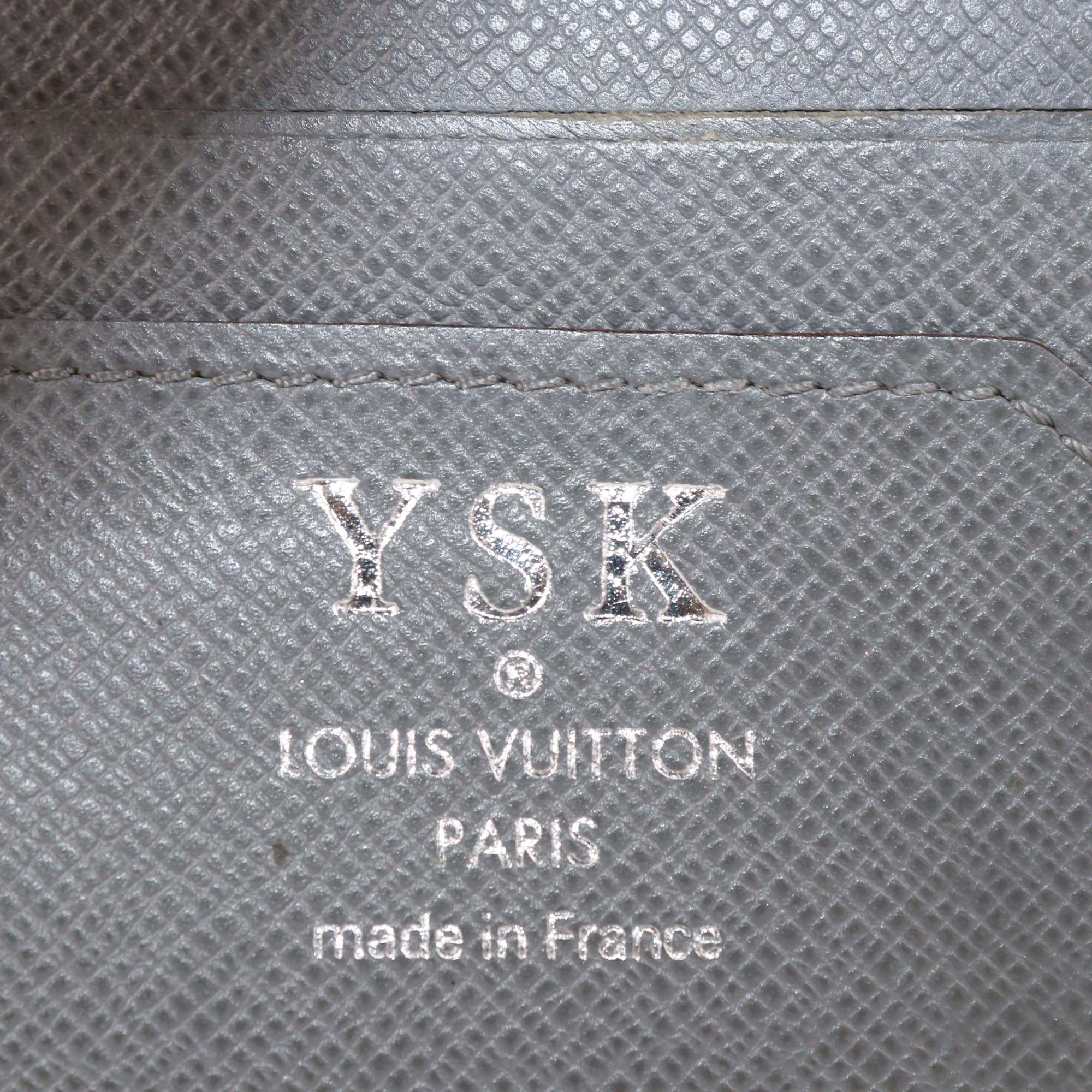 Louis Vuitton Grey Taiga Leather Multiple CC Bifold Wallet