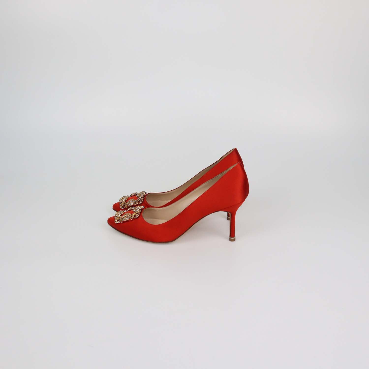 Manolo Blahnik Red Satin Hangisi Pumps