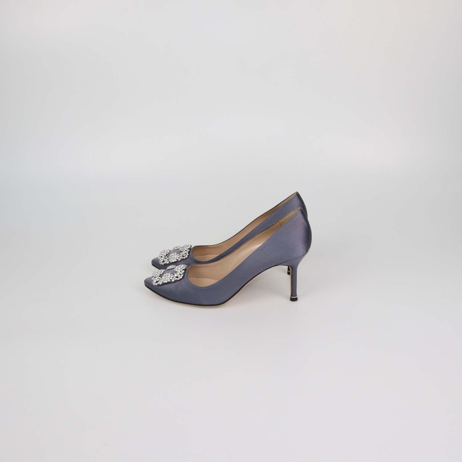 Manolo Blahnik Grey Satin Hangisi Pumps