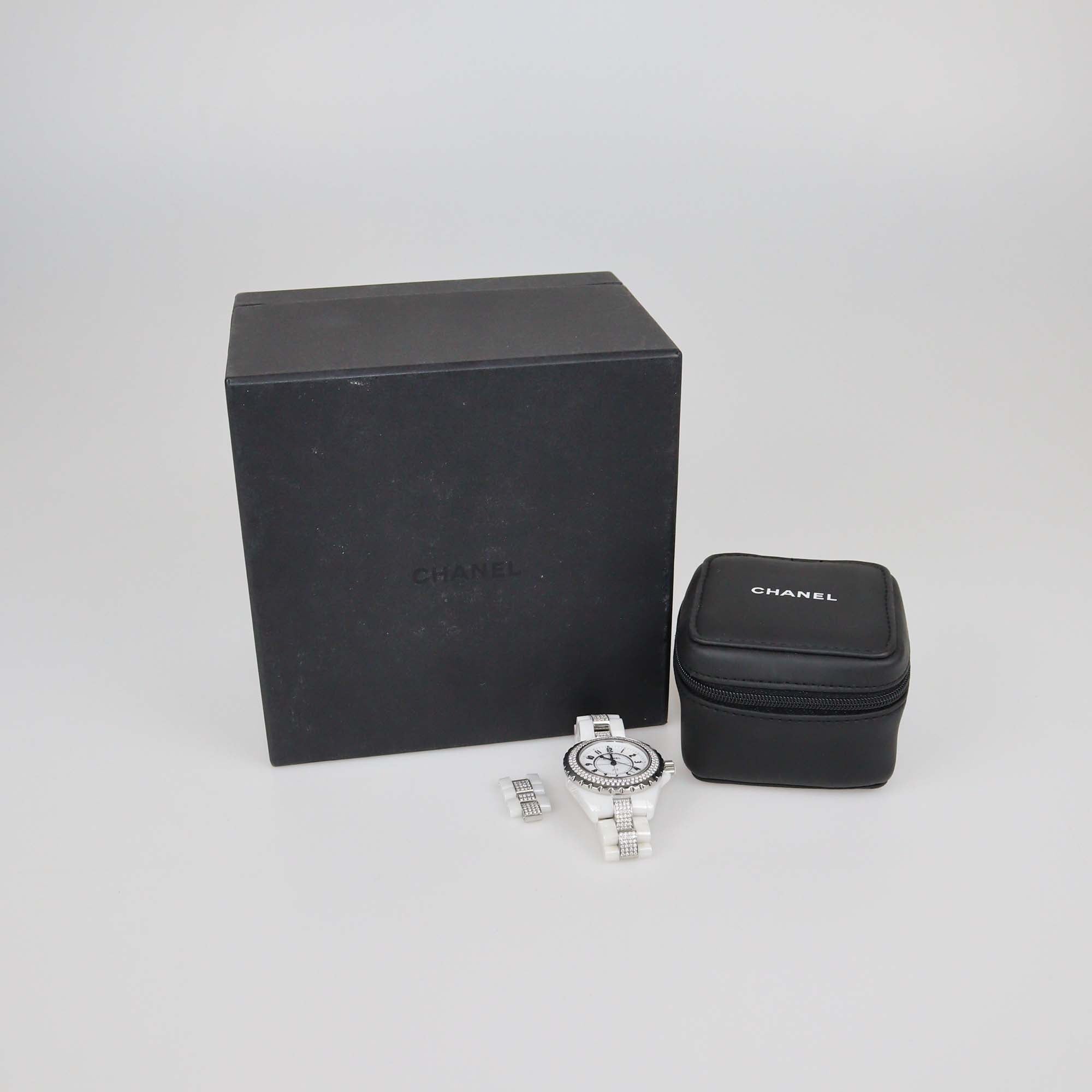 Chanel White Ceramic Stainless Steel Diamond J12 H1420 Women's Wristwatch 33 mm