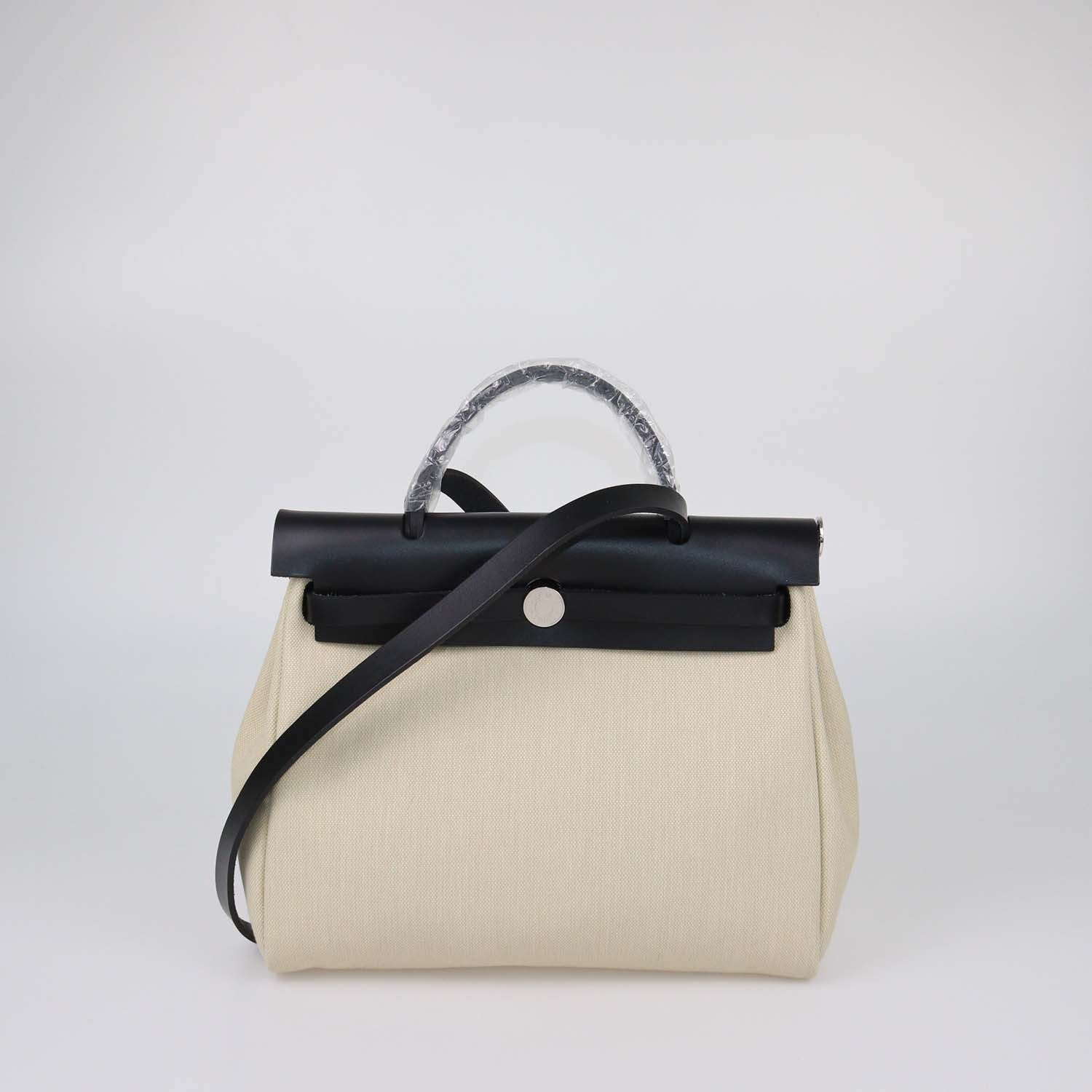 Hermes Black/Beige Canvas and Vache Hunter Leather Herbag Zip Retourne 31 Bag