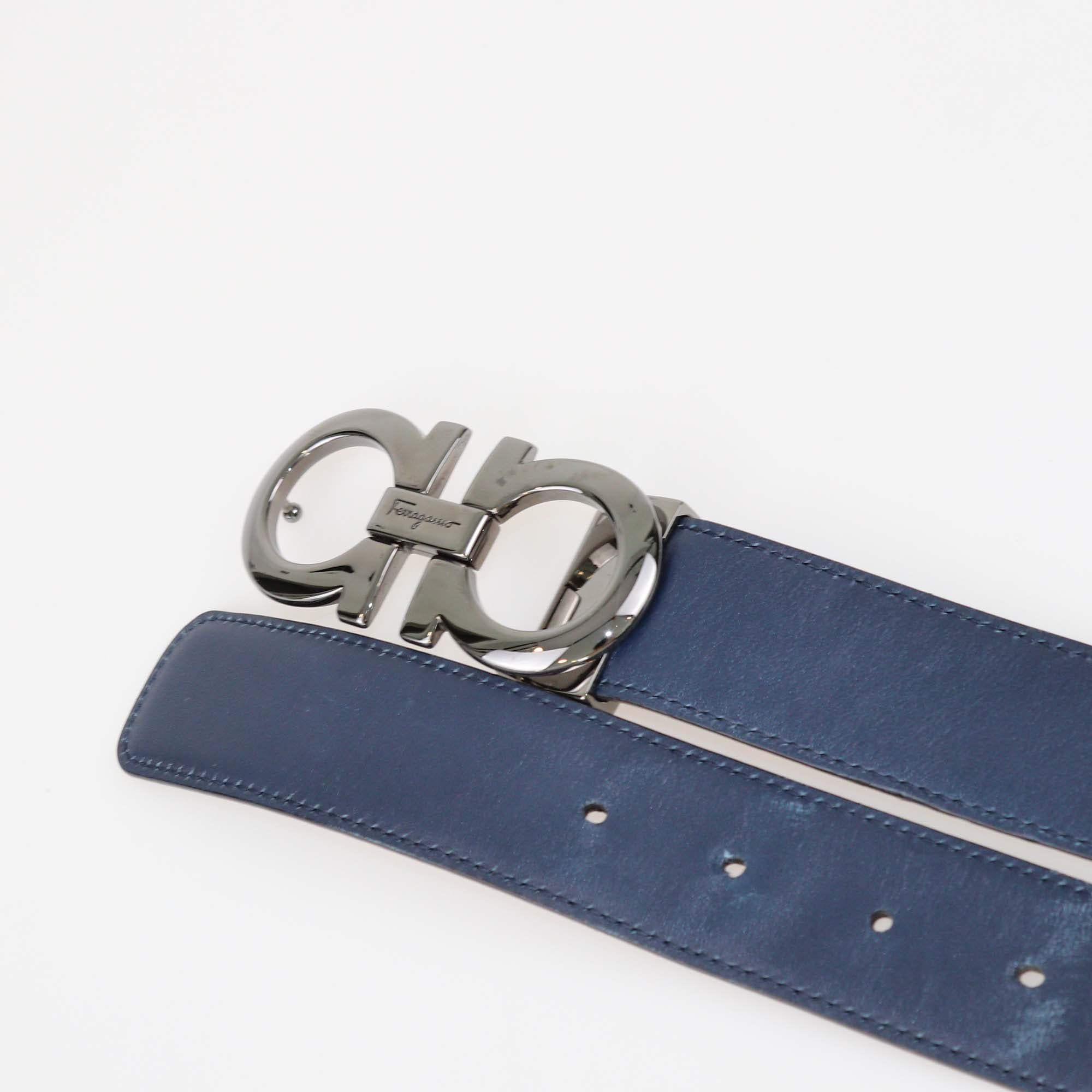 Salvatore Ferragamo Navy Blue/Black Leather Reversible Gancini Buckle Belt