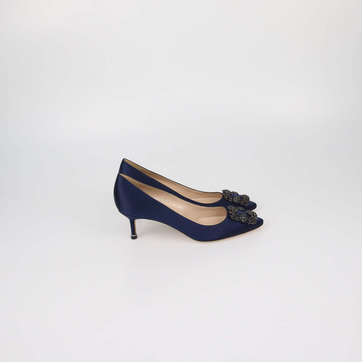 Manolo Blahnik Navy Blue Satin Hangisi Pumps