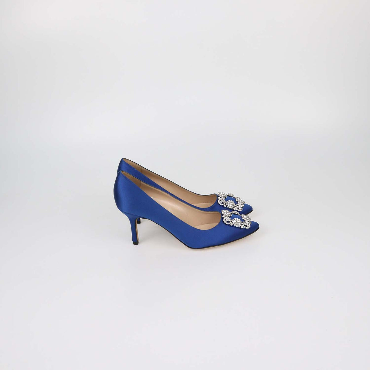 Manolo Blahnik Blue Satin Hangisi Pumps
