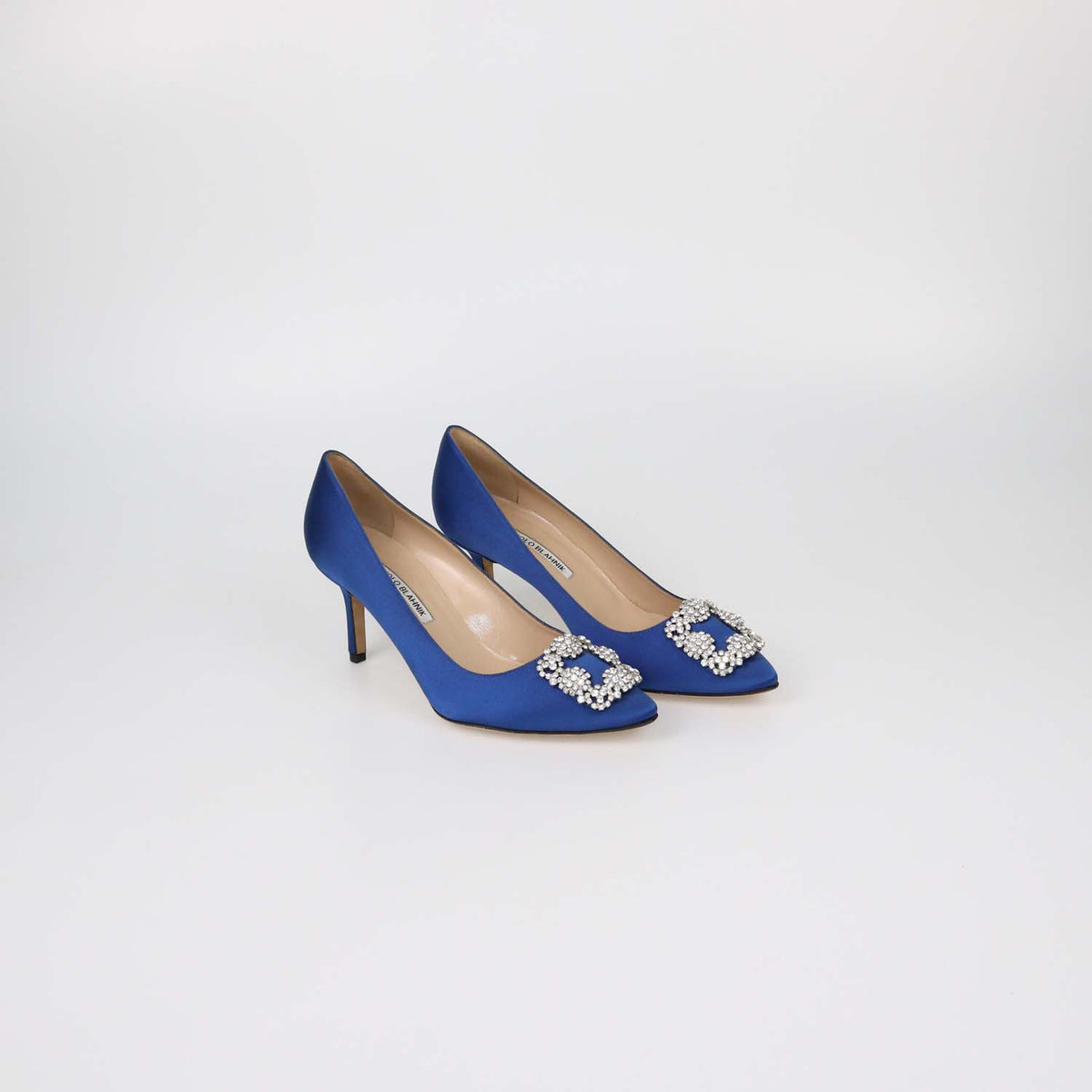 Manolo Blahnik Blue Satin Hangisi Pumps