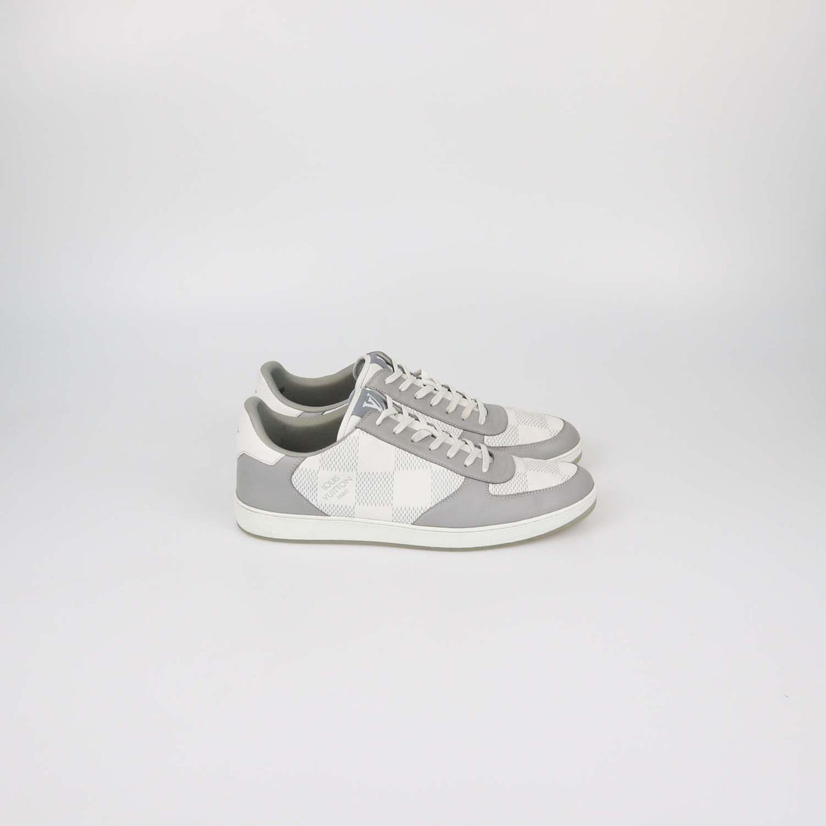 Louis Vuitton White/Grey Damier Leather Rivoli Low Top Sneaker