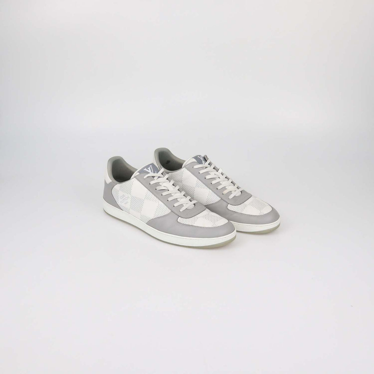 Louis Vuitton White/Grey Damier Leather Rivoli Low Top Sneaker