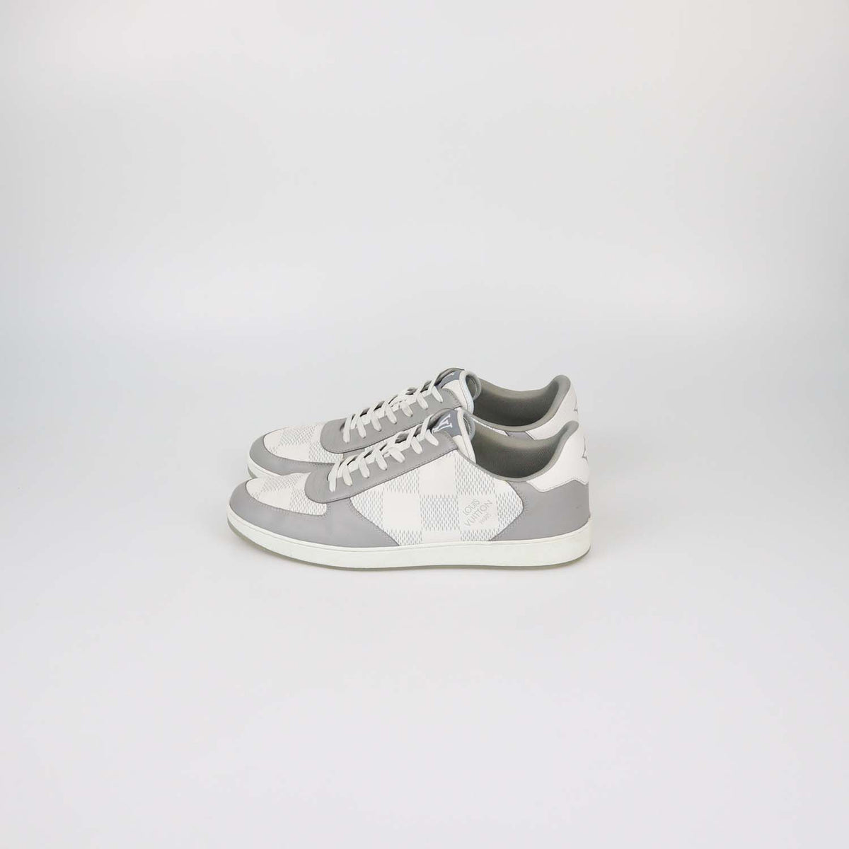 Louis Vuitton White/Grey Damier Leather Rivoli Low Top Sneaker