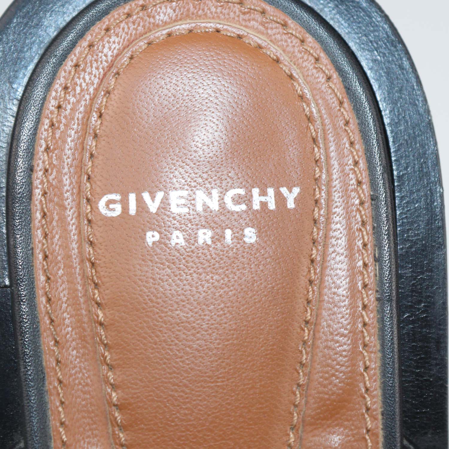 Givenchy Black Leather Chunky Chain Flat Sandals
