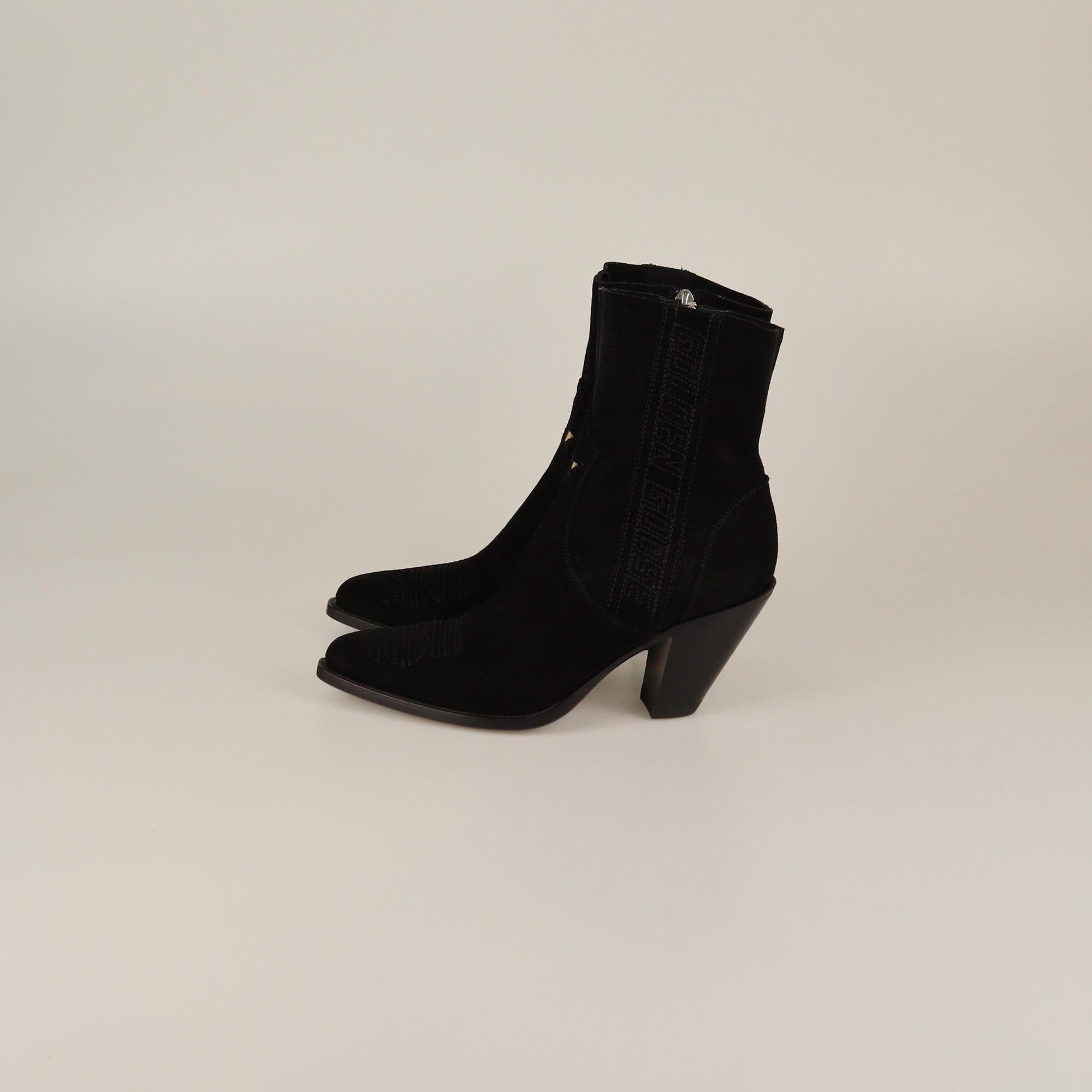 Golden Goose Black Pointed Toe Debie Boots Womens Golden Goose