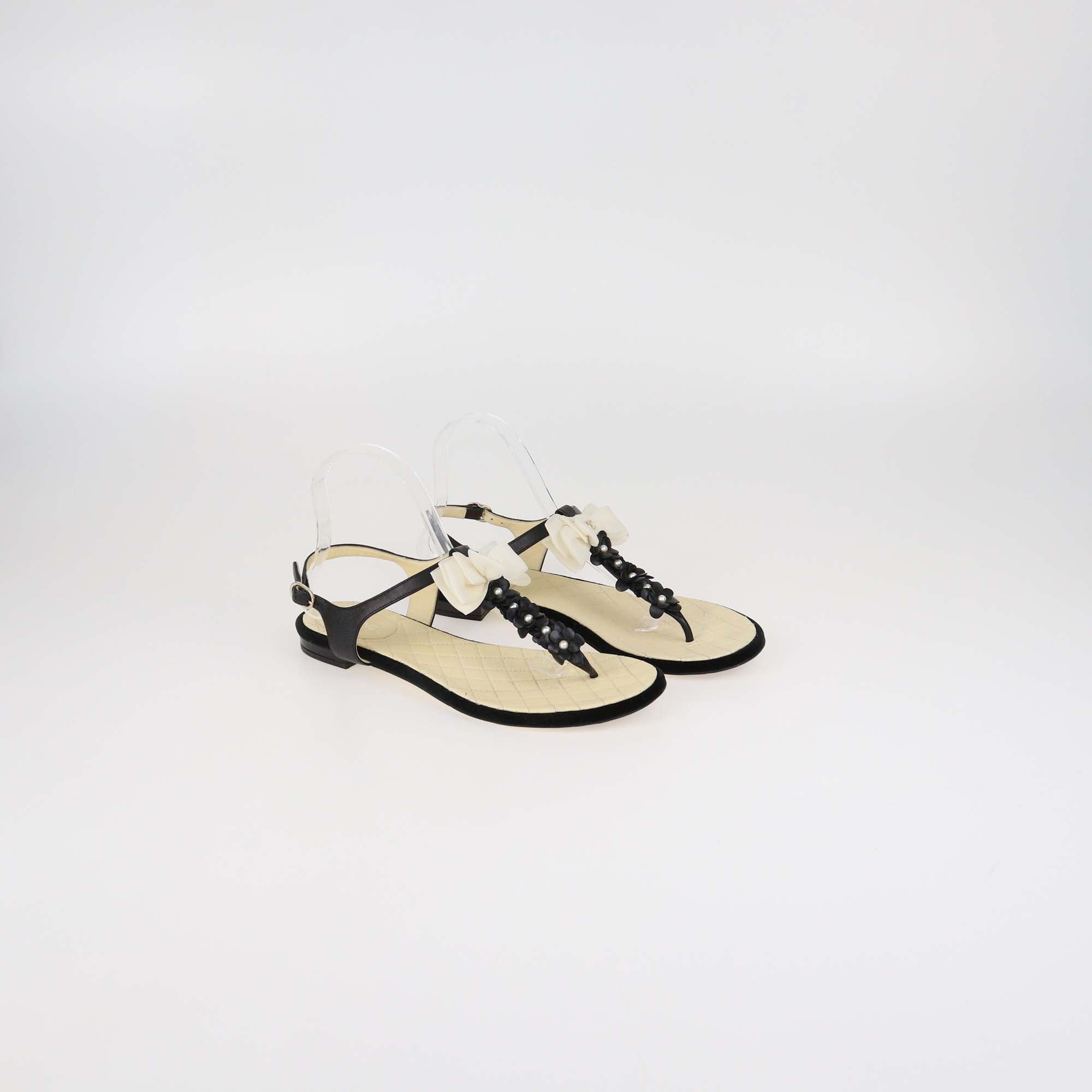 Chanel Black/Cream Leather Camellia Pearl Bow Thong Flats