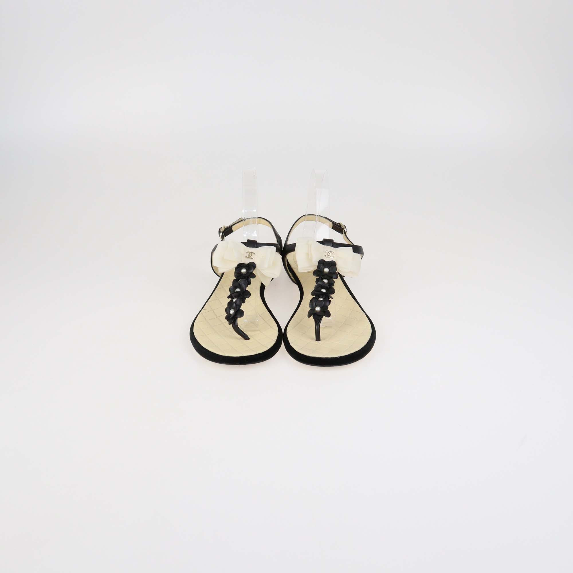 Chanel Black/Cream Leather Camellia Pearl Bow Thong Flats