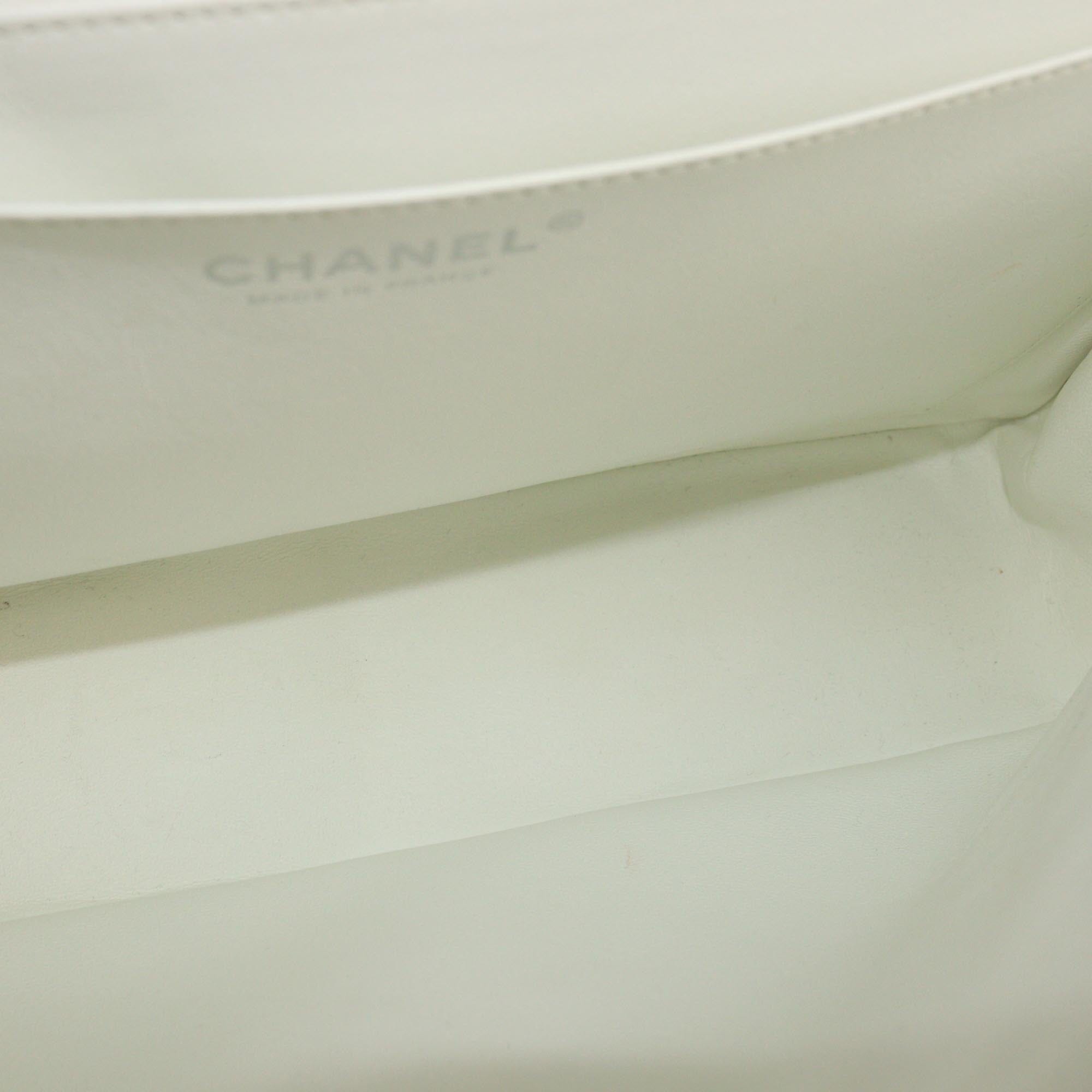 Chanel White Quilted Caviar Jumbo Classic Sungle Flap Bag Womens Chanel