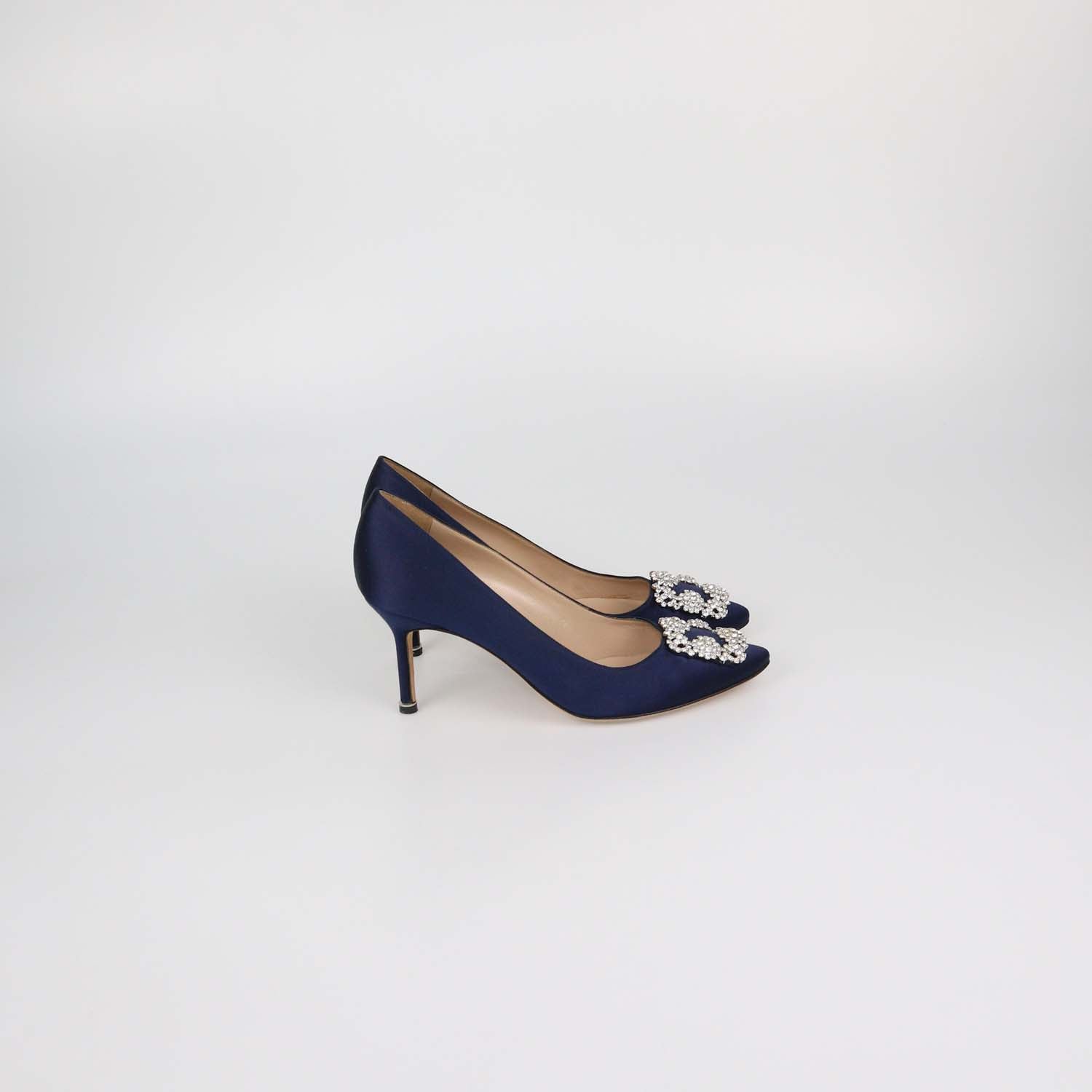 Manolo Blahnik Navy Blue Satin Hangisi Pumps
