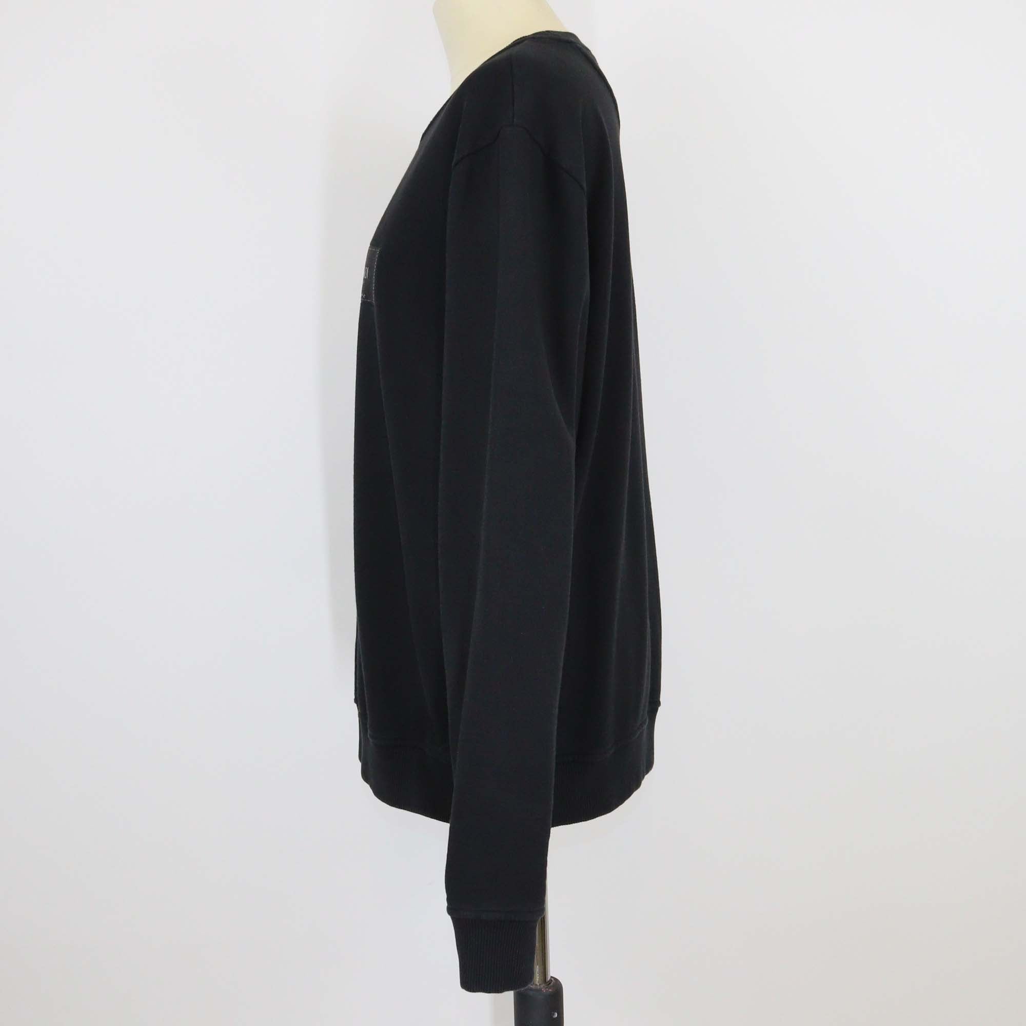 Fendi Black Cotton Logo Patch Long Sleeve Sweatshirt