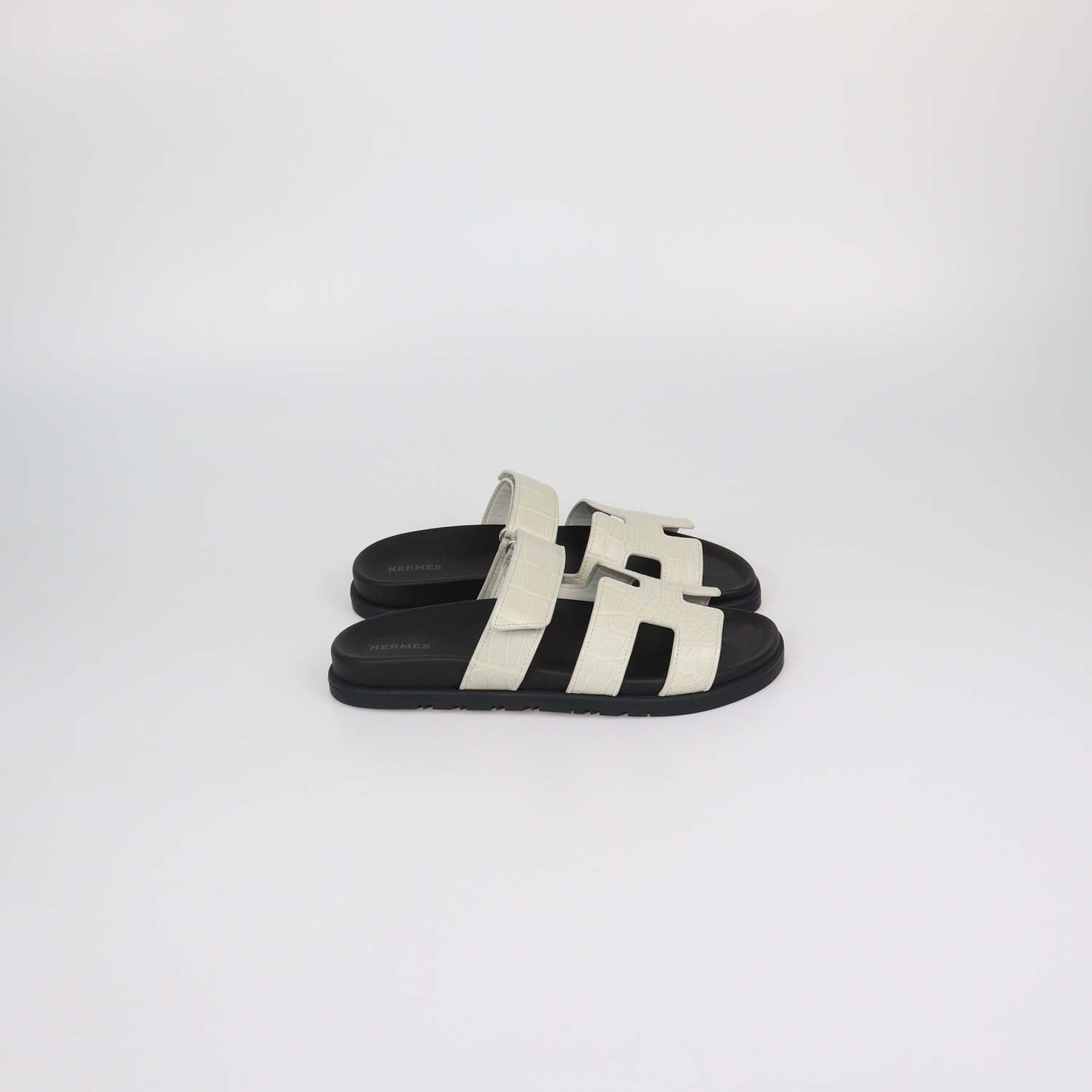 Hermes Beige Glaise Alligator Chypre Sandals