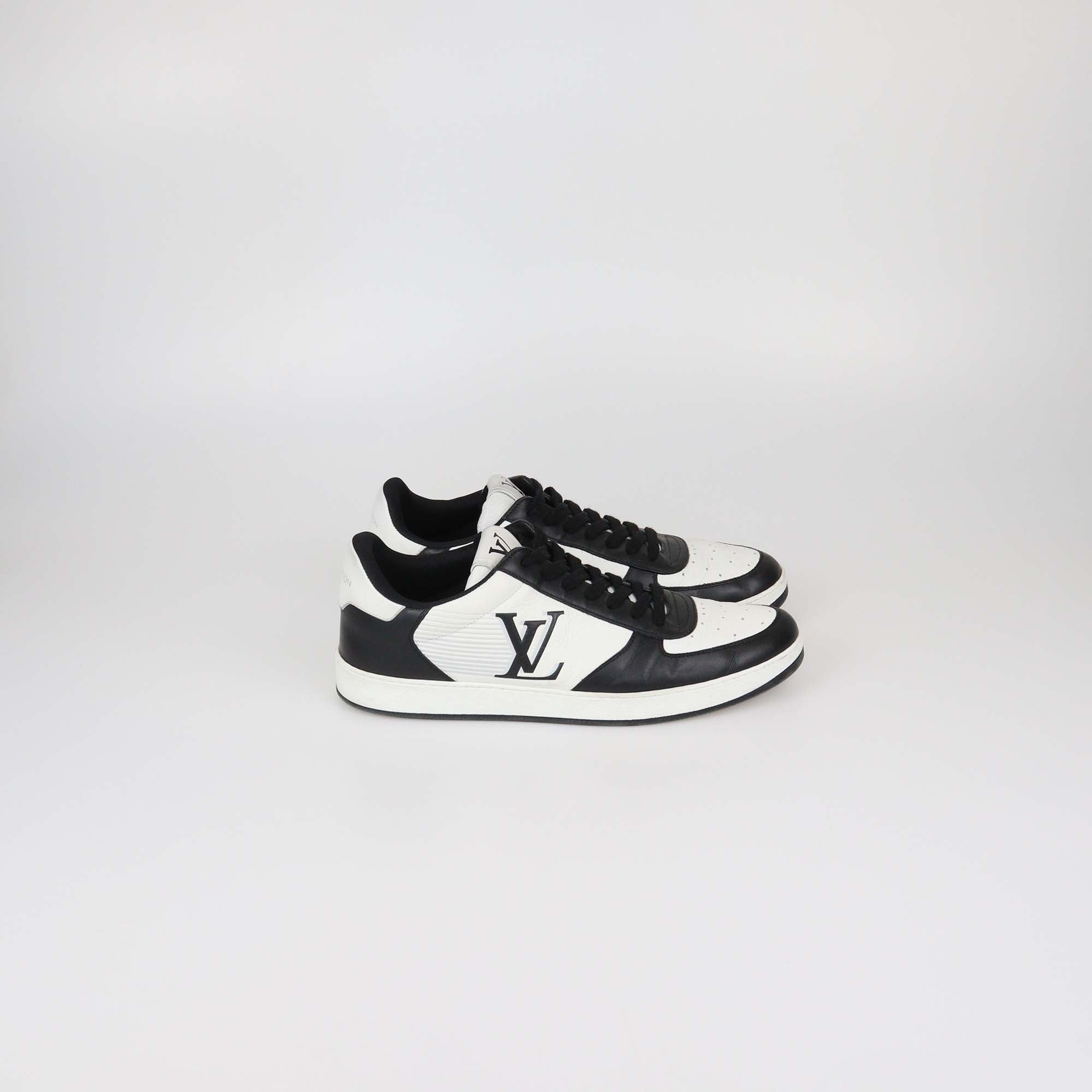 Louis Vuitton White/Black Leather Rivoli Low Top Sneakers