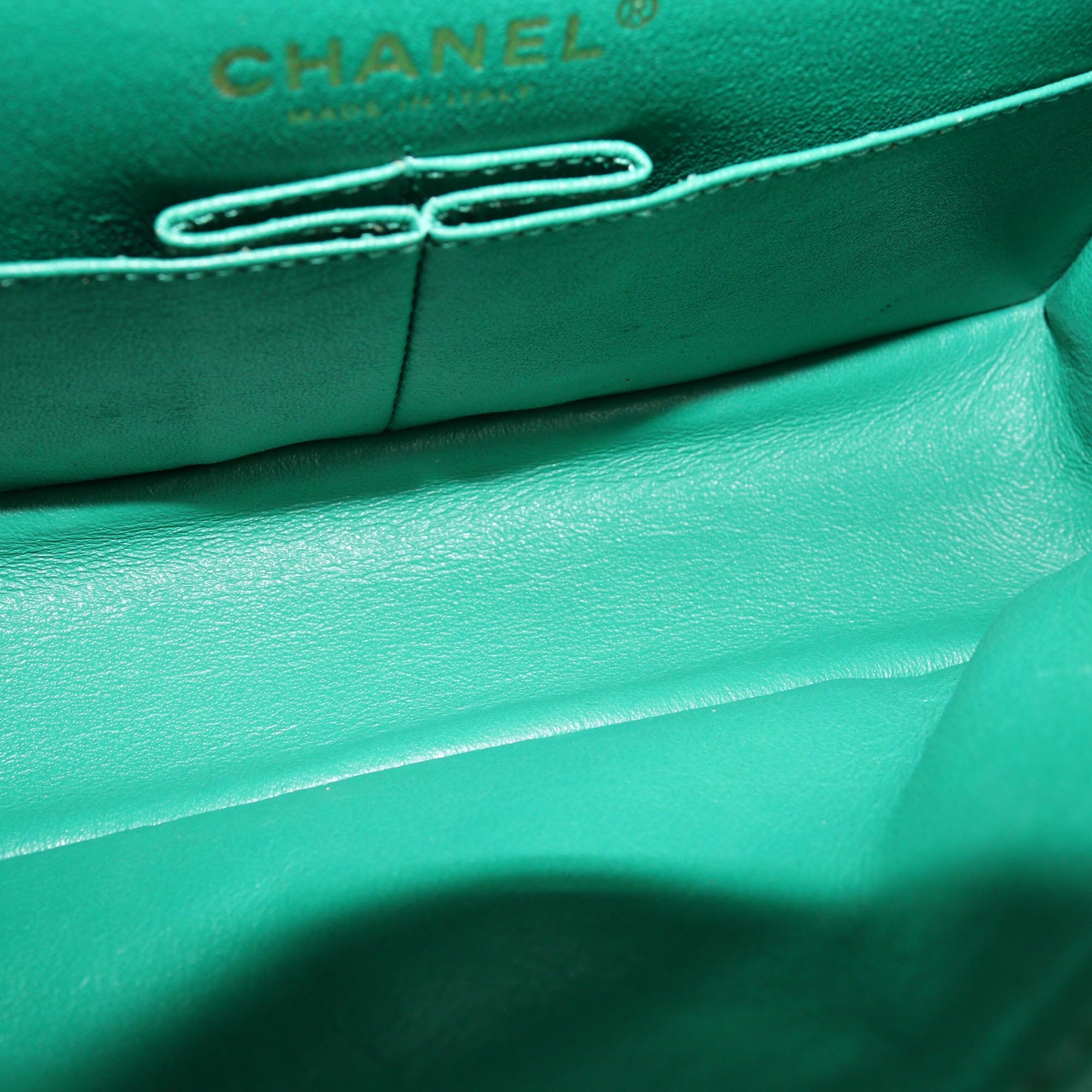 Chanel Green Quilted Aged 225 Reissue 2.55 Flap Bag Womens Chanel