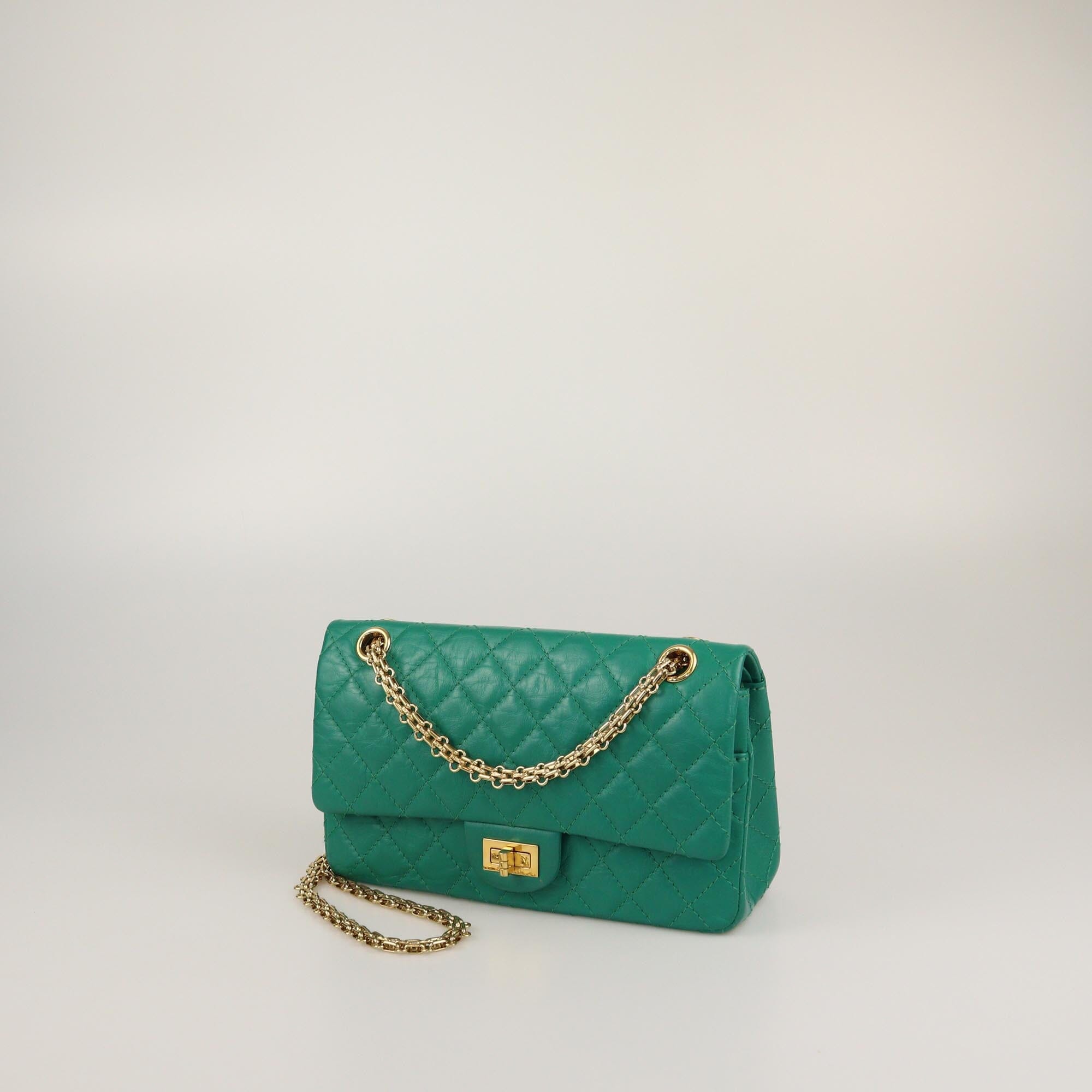 Chanel Green Quilted Aged 225 Reissue 2.55 Flap Bag Womens Chanel