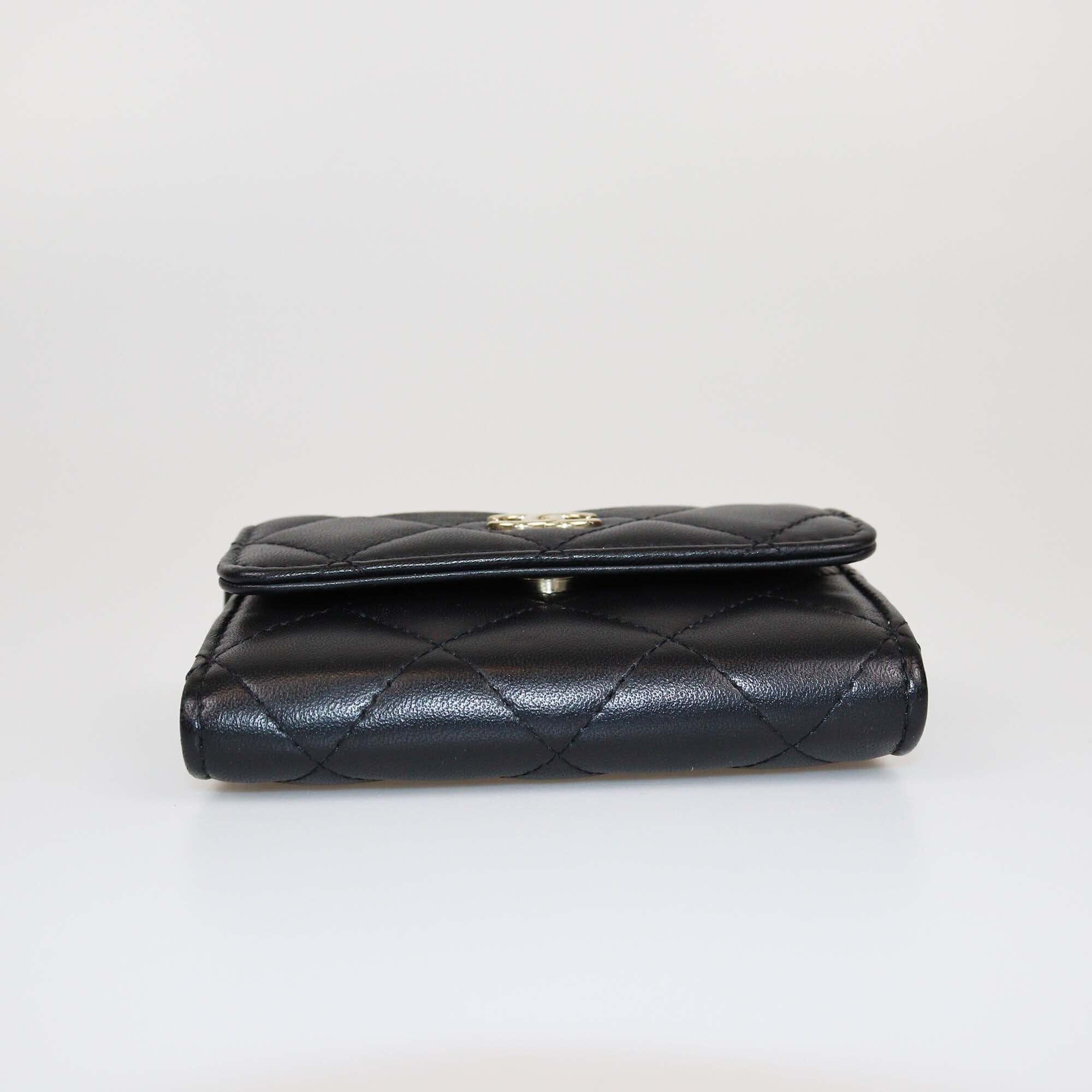 Chanel Black Quilted Pearl Strap Card Holder Wallet Womens Chanel
