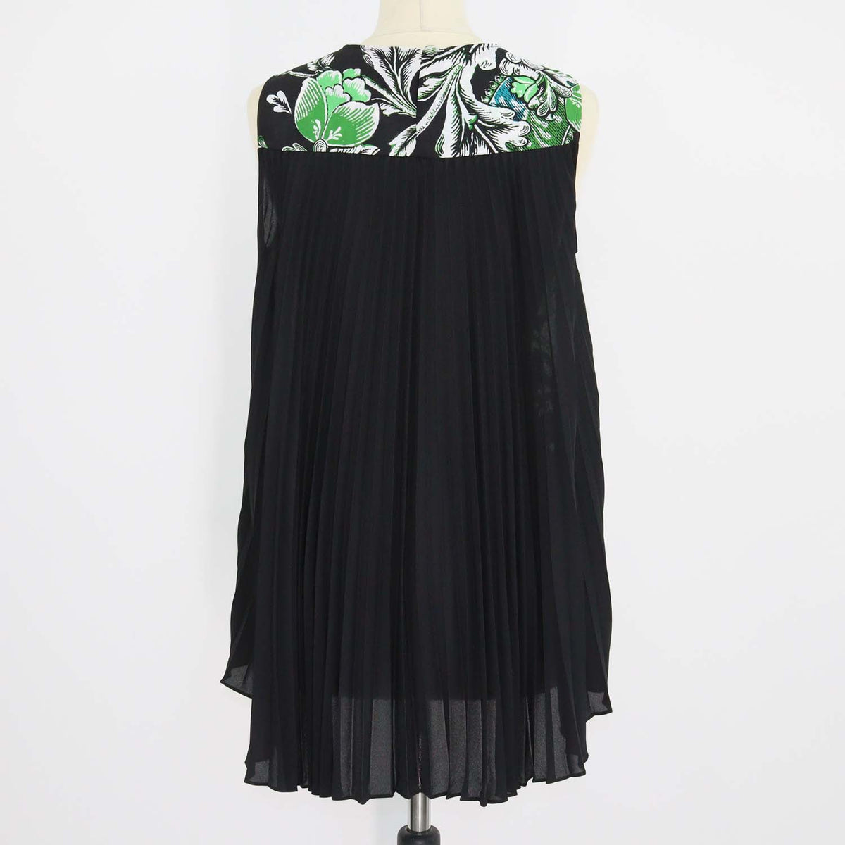 Diane Von Furstenberg Black Multicolor Floral Print Crepe Silvie Sleeveless Blouse
