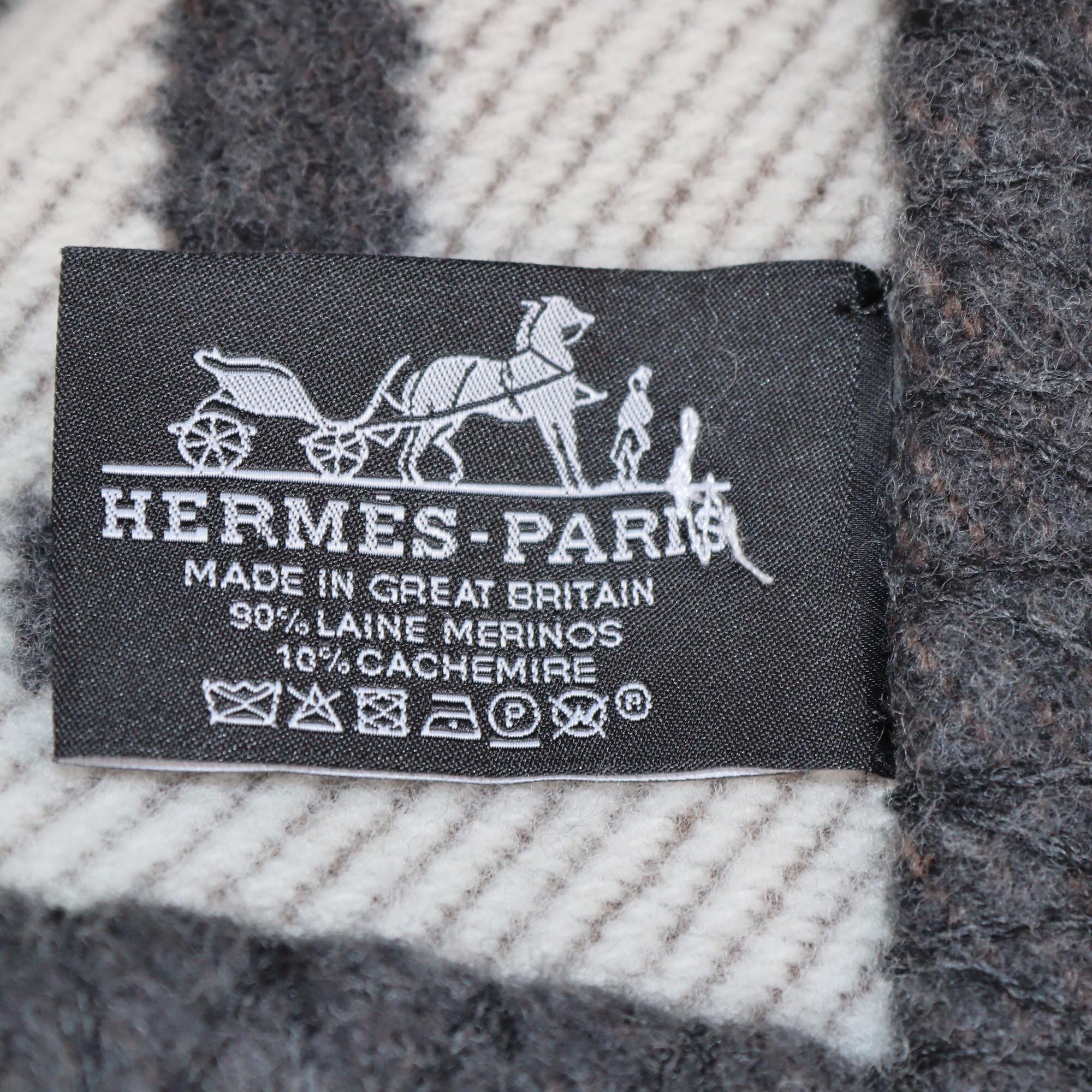 Hermes Ecru/Gris Fonce Avalon Throw Blanket Womens Hermes