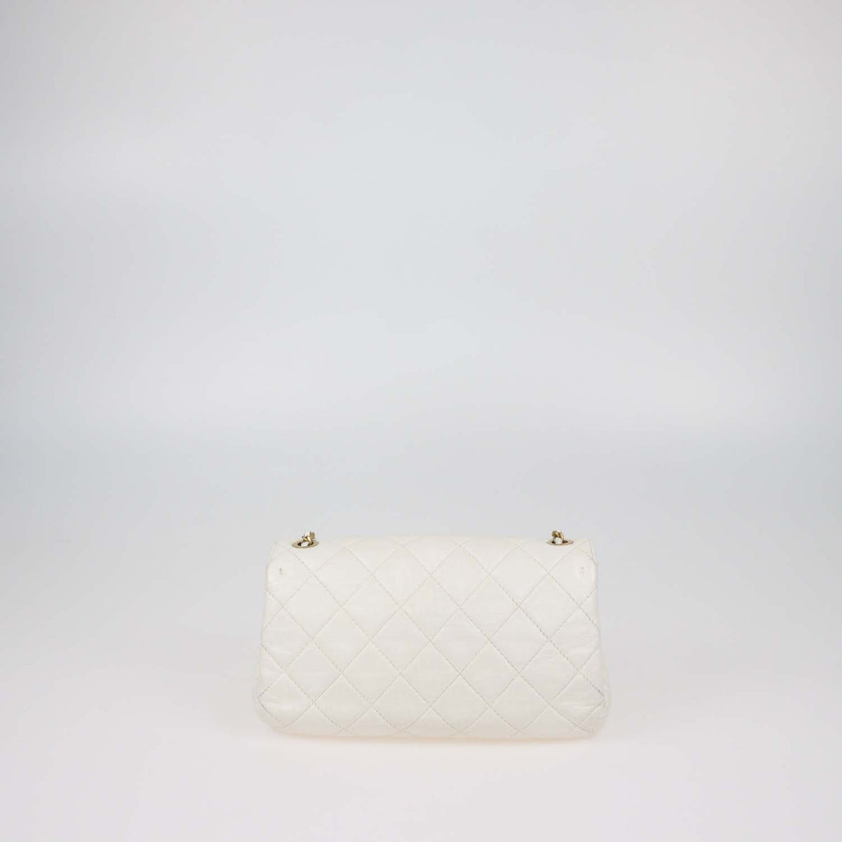 Chanel White Quilted Aged Leather Accordion Flap Shoulder Bag