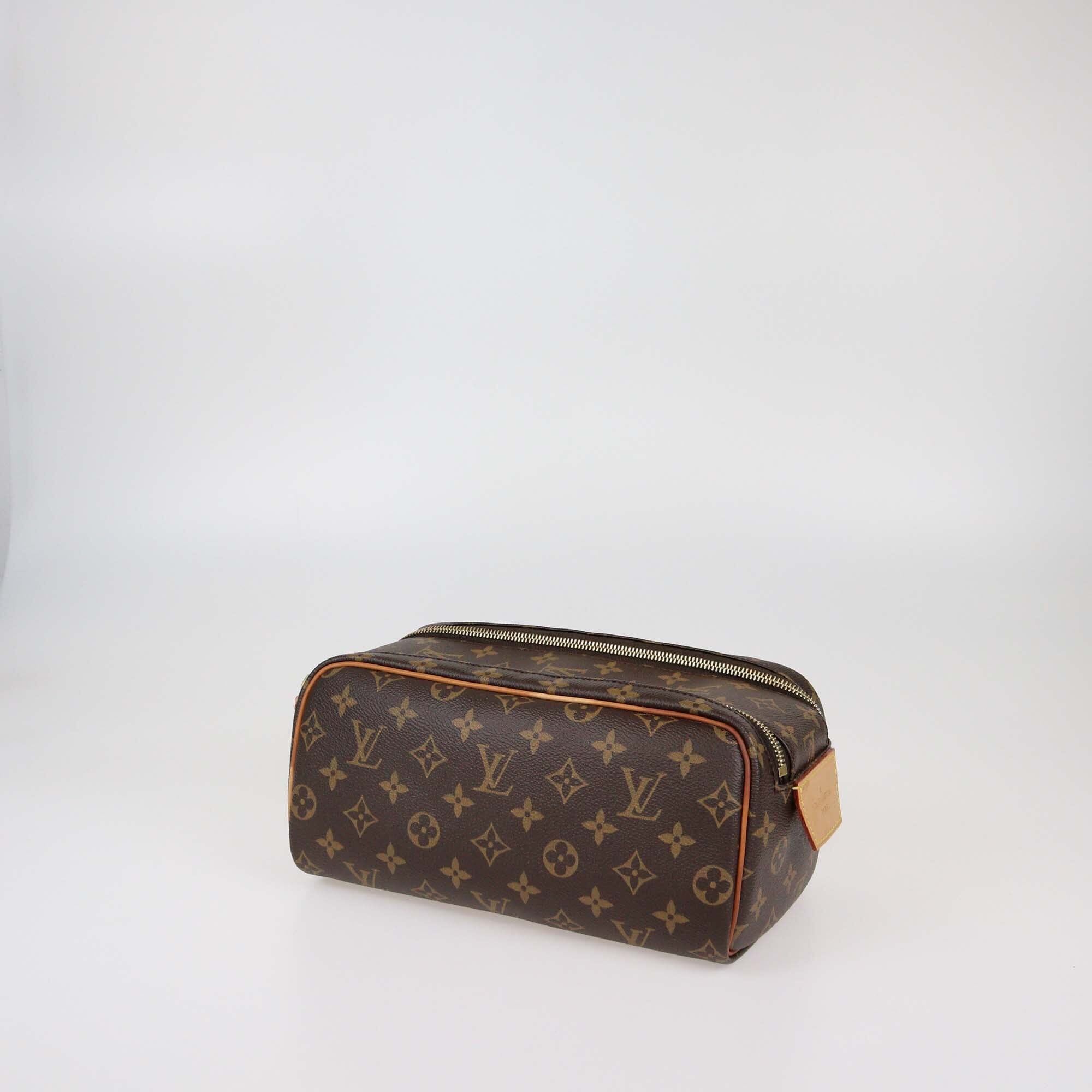 Louis Vuitton Monogram Canvas Toilet Dopp Kit Pouch Womens Louis Vuitton
