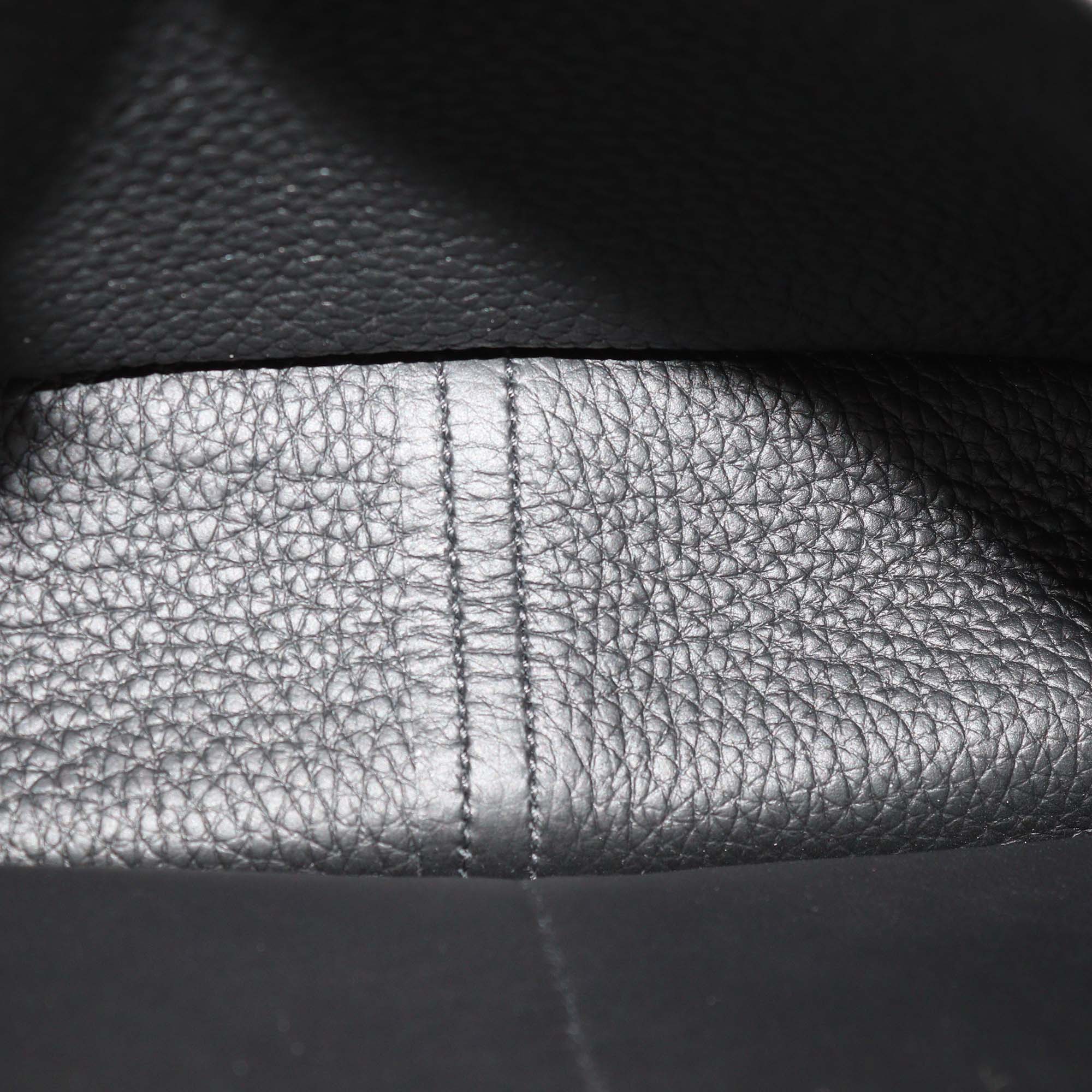 Hermes Black Clemence Leather Sac Halzan 25 Bag