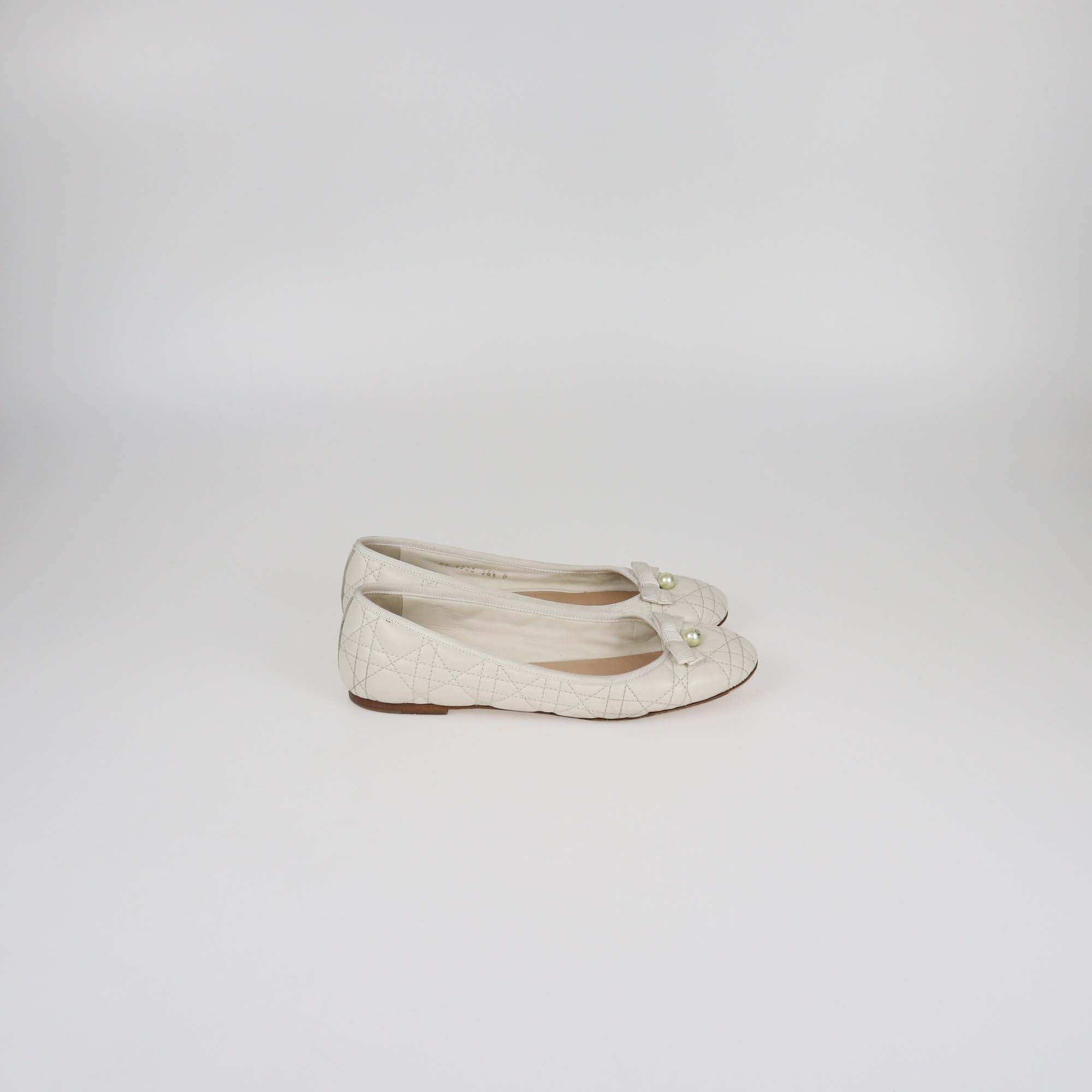 Christian Dior White Cannage Leather Pearl Bow Ballet Flats