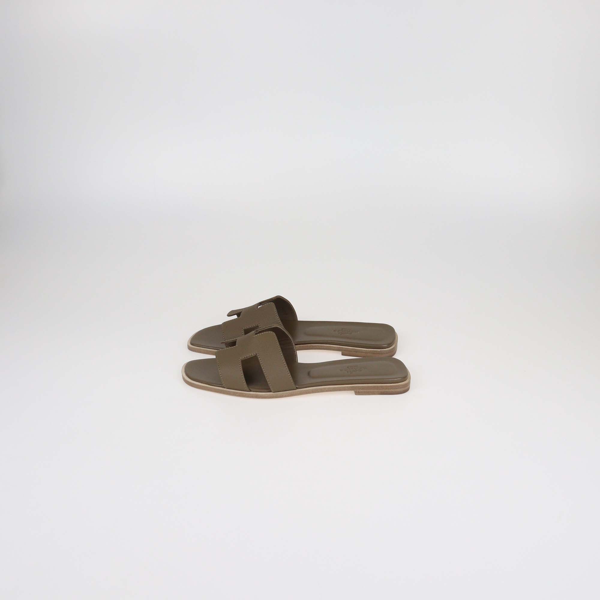 Hermes Etoupe Epsom Leather Oran Sandals