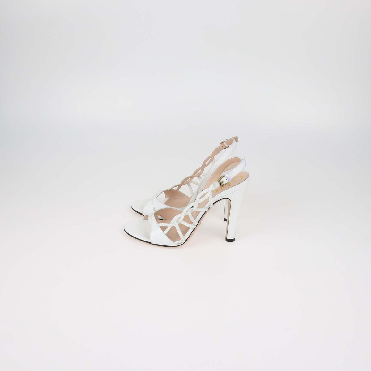 Gucci White Patent Leather Cutout Detailed Slingback Sandals