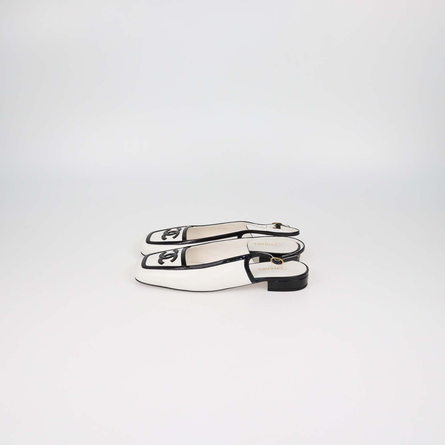 Chanel White,Black Leather and Patent Leather CC Logo Square Toe Slingback Pumps