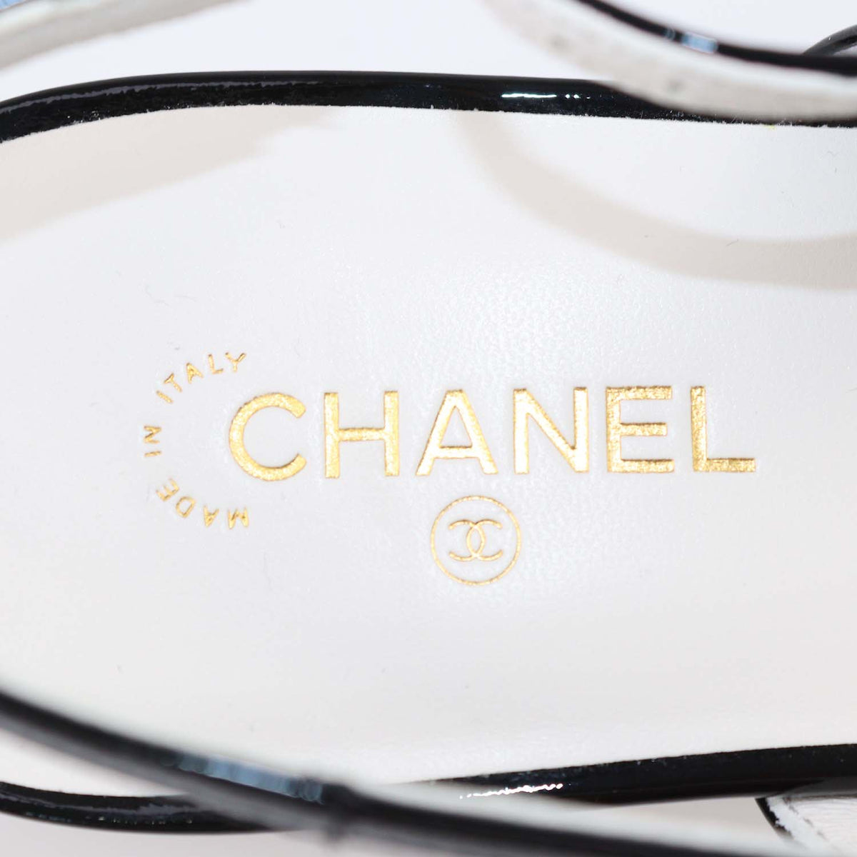 Chanel White,Black Leather and Patent Leather CC Logo Square Toe Slingback Pumps