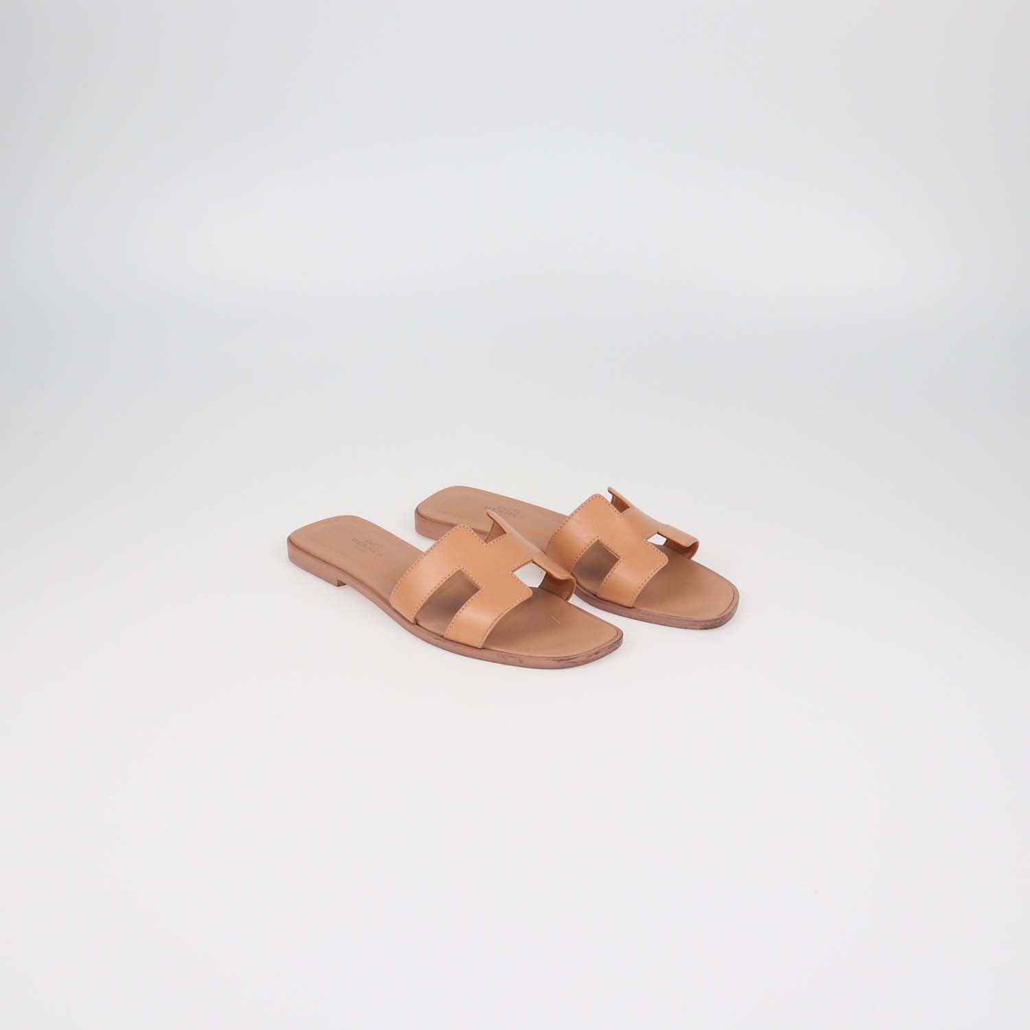 Hermes Peach Leather Oran Sandals