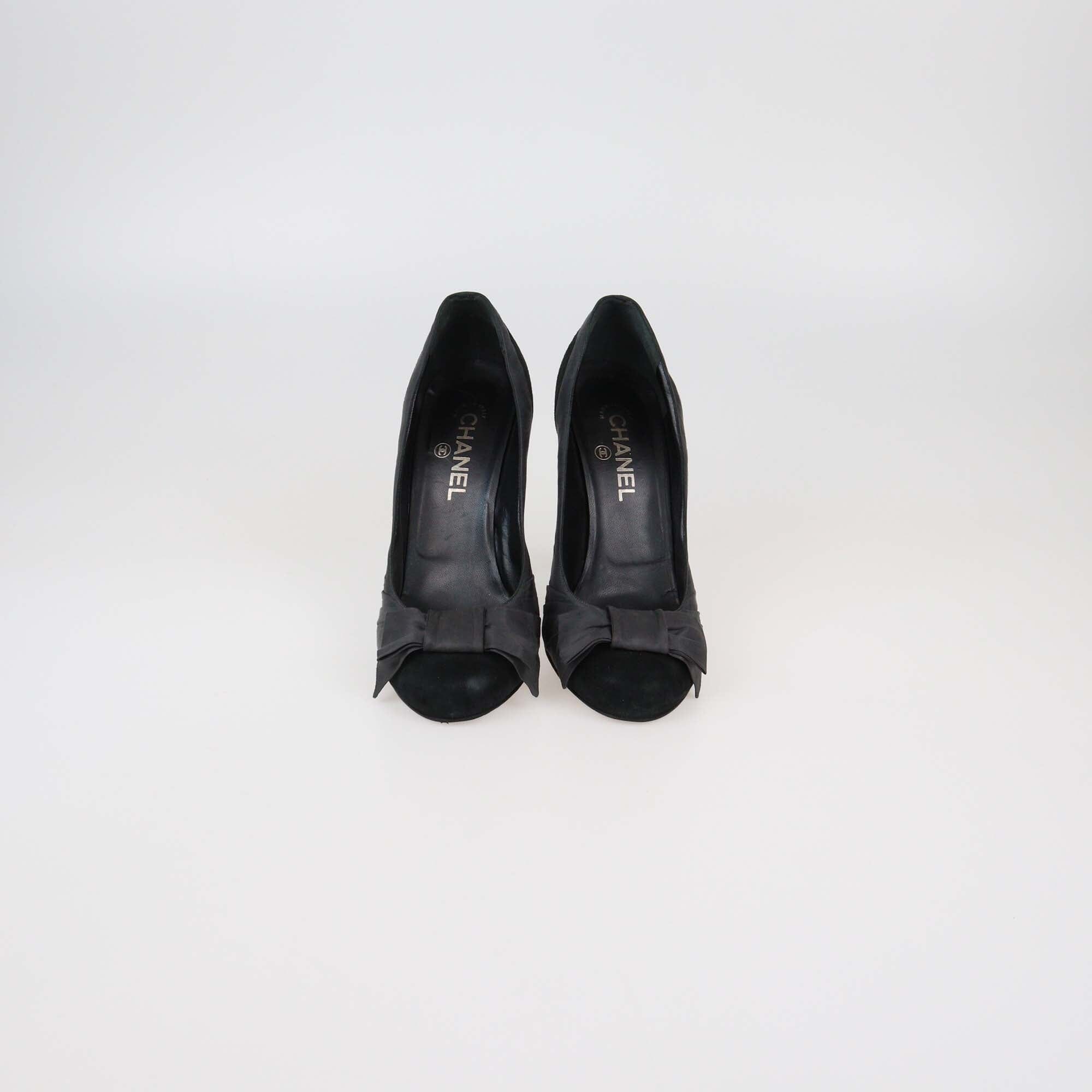 Chanel Black/Grey Satin & Suede Bow Pumps Womens Chanel