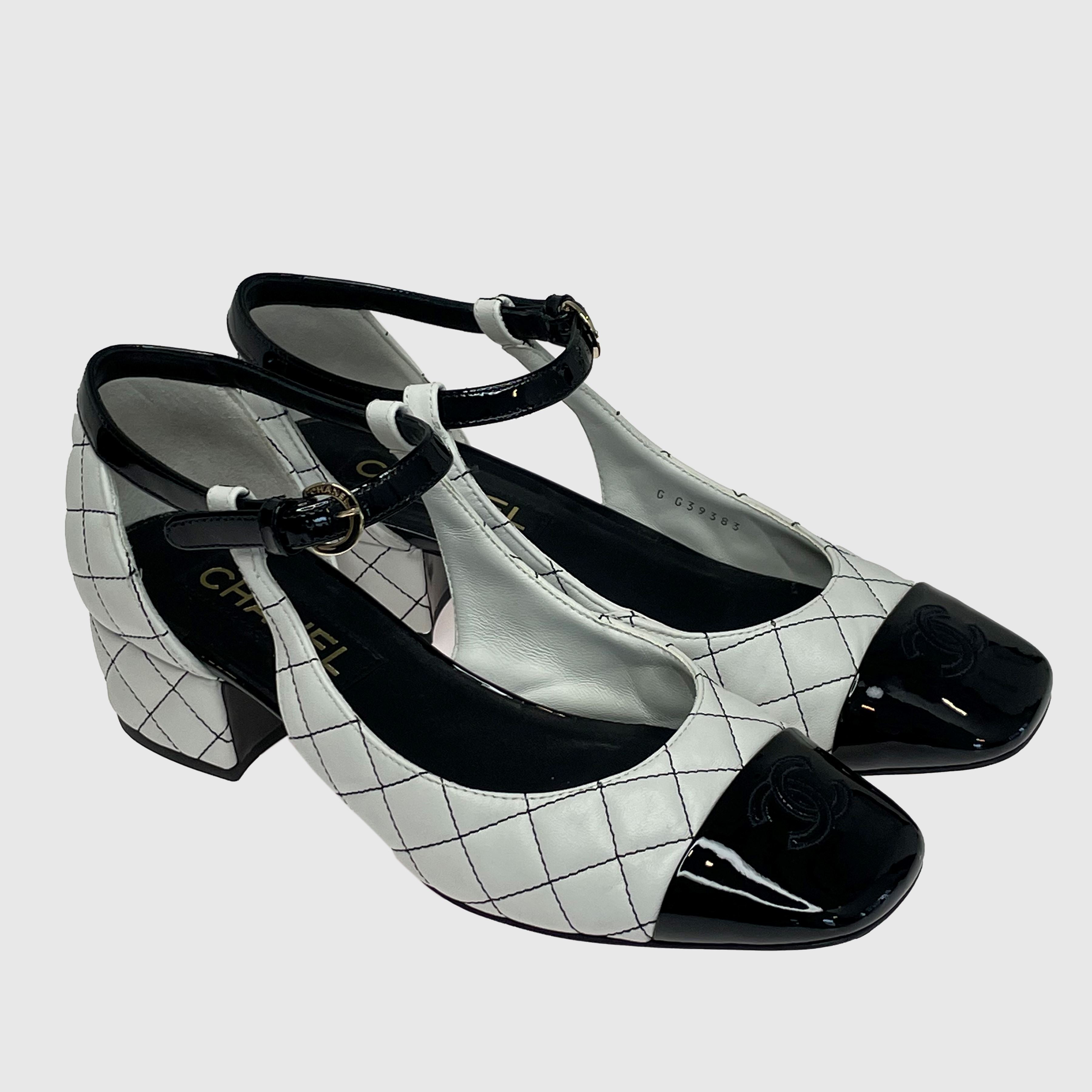 White/Black Quilted Ankle Strap Pumps Shoes Chanel 