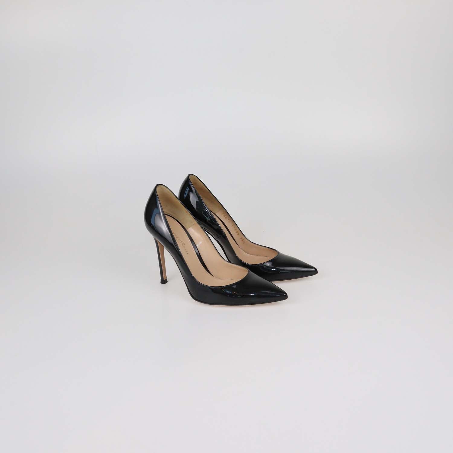 Gianvito Rossi Black Patent Leather Pointed Toe Pumps
