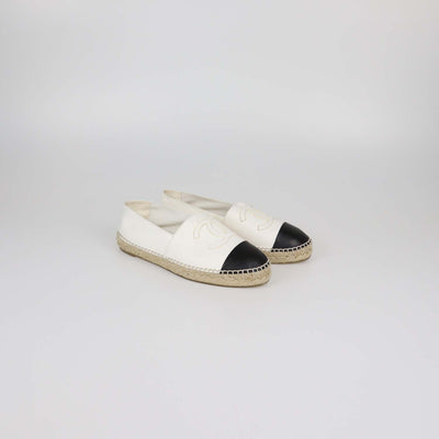 Chanel White/Black Leather CC Cap Toe Espadrille Flats