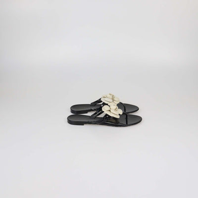 Chanel Black/Off White Rubber Camellia Thong Sandals