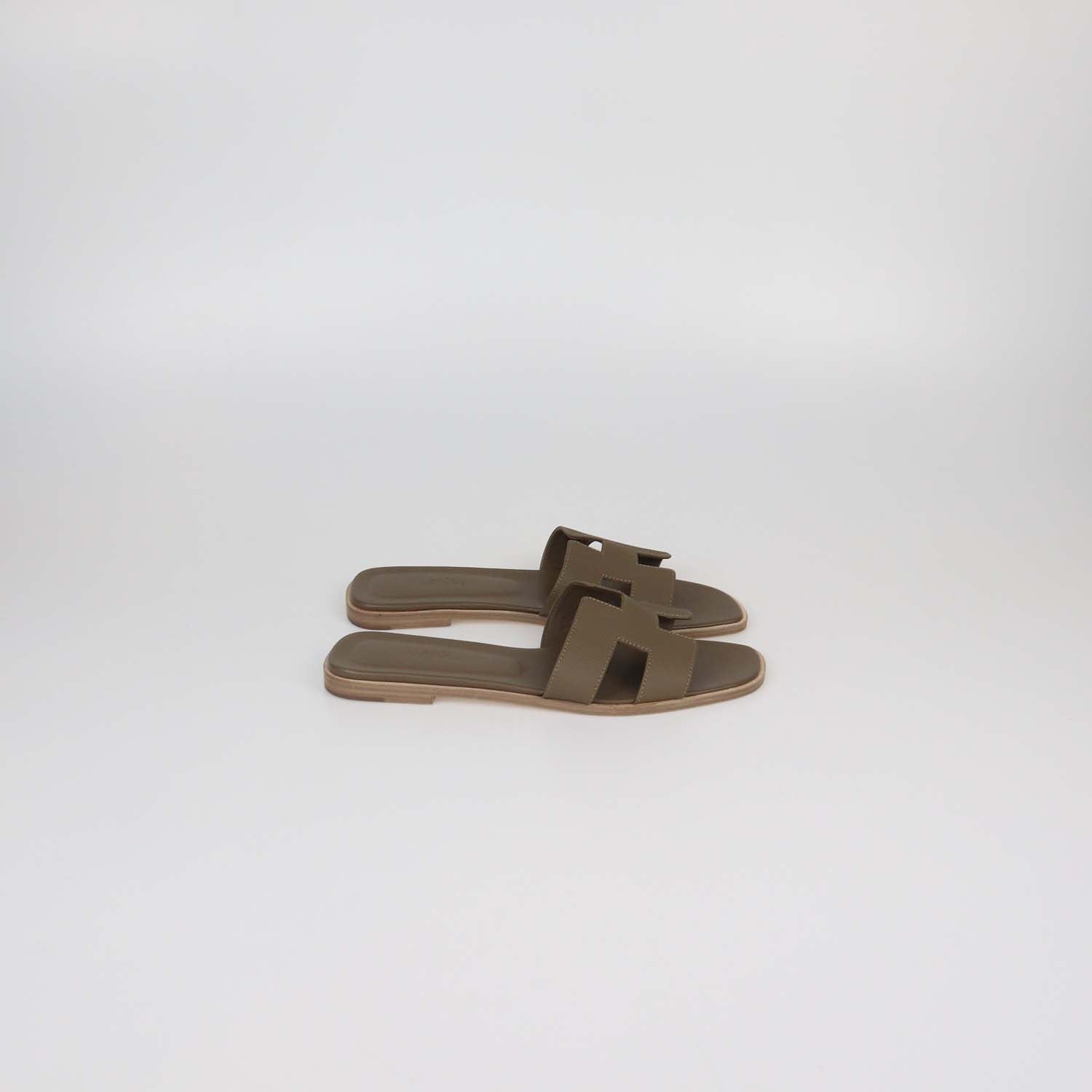 Hermes Etoupe Epsom Leather Oran Sandals