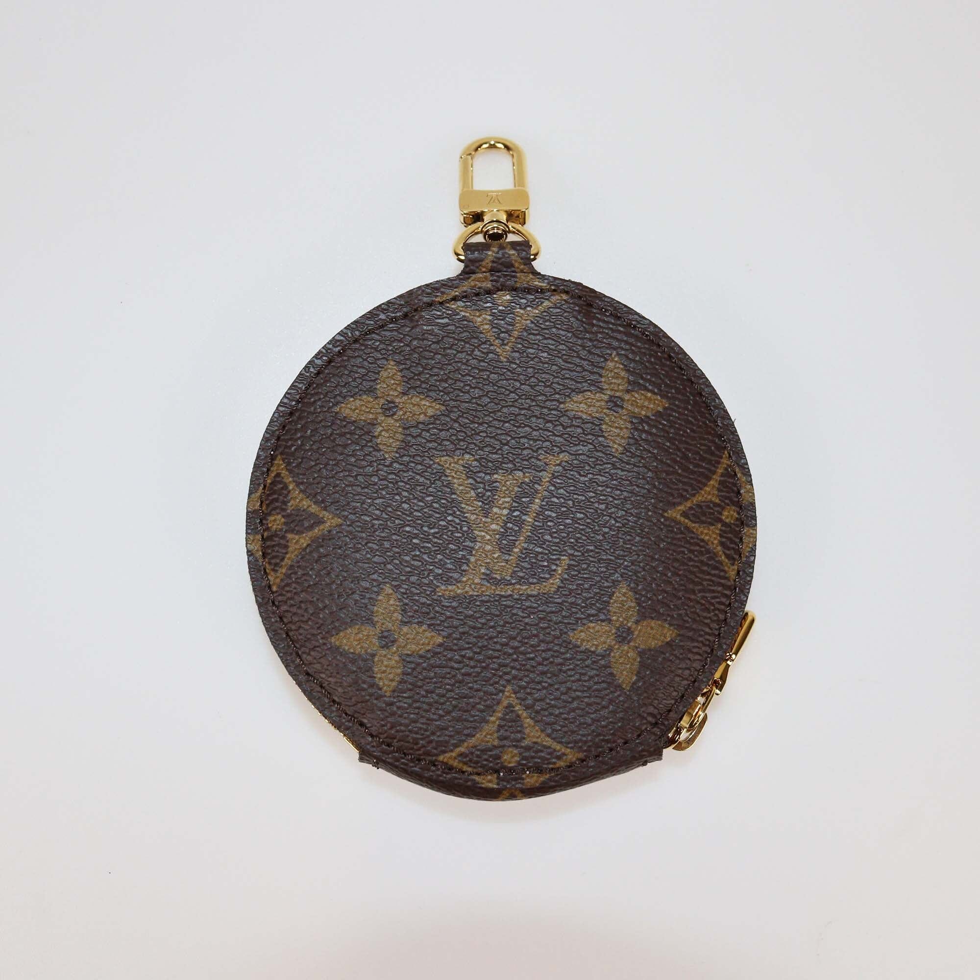 Louis Vuitton Monogram Canvas Vivienne Limited Edition Round Coin Purse Womens Louis Vuitton 