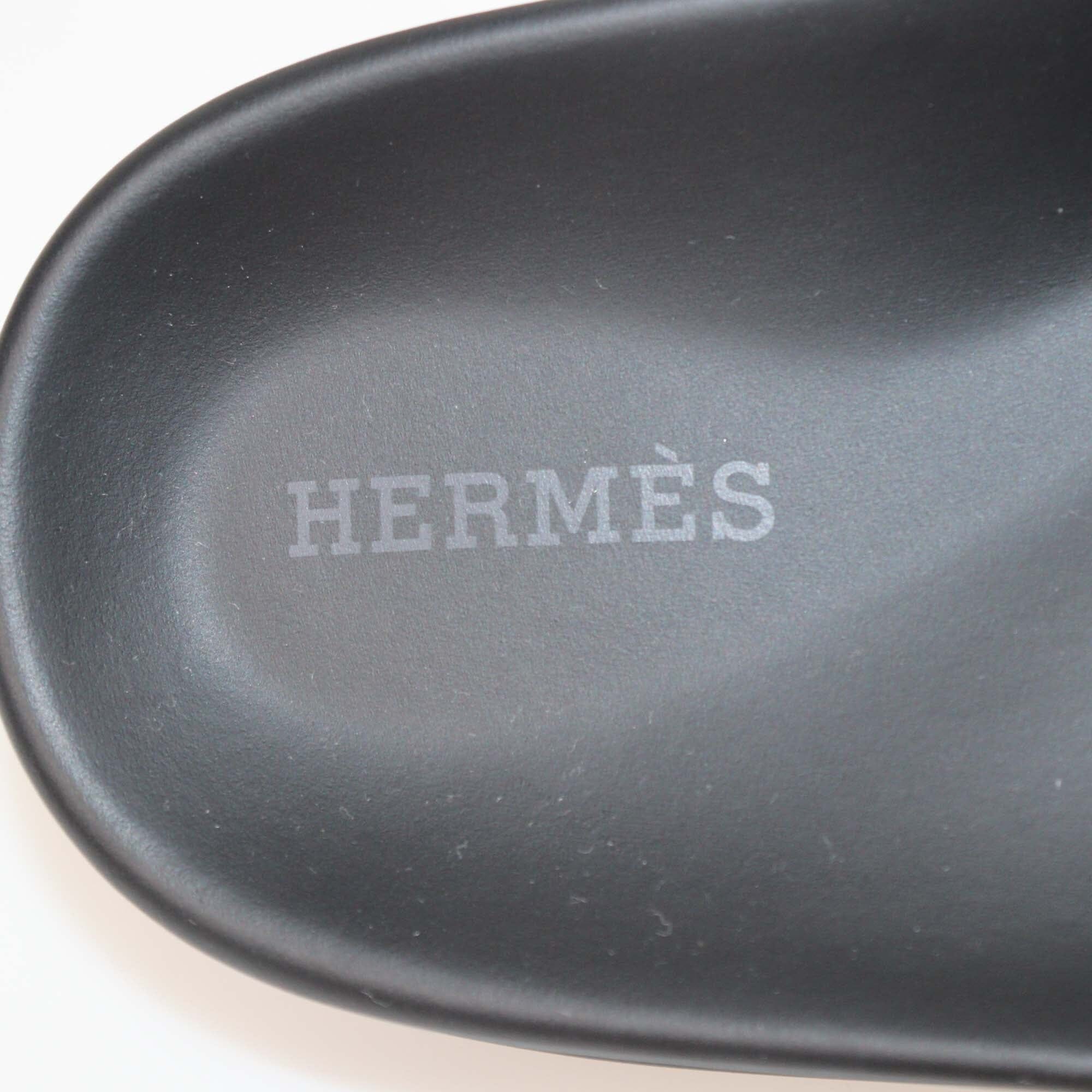 Hermes Naturel Leather Chypre Sandals Womens Hermes 