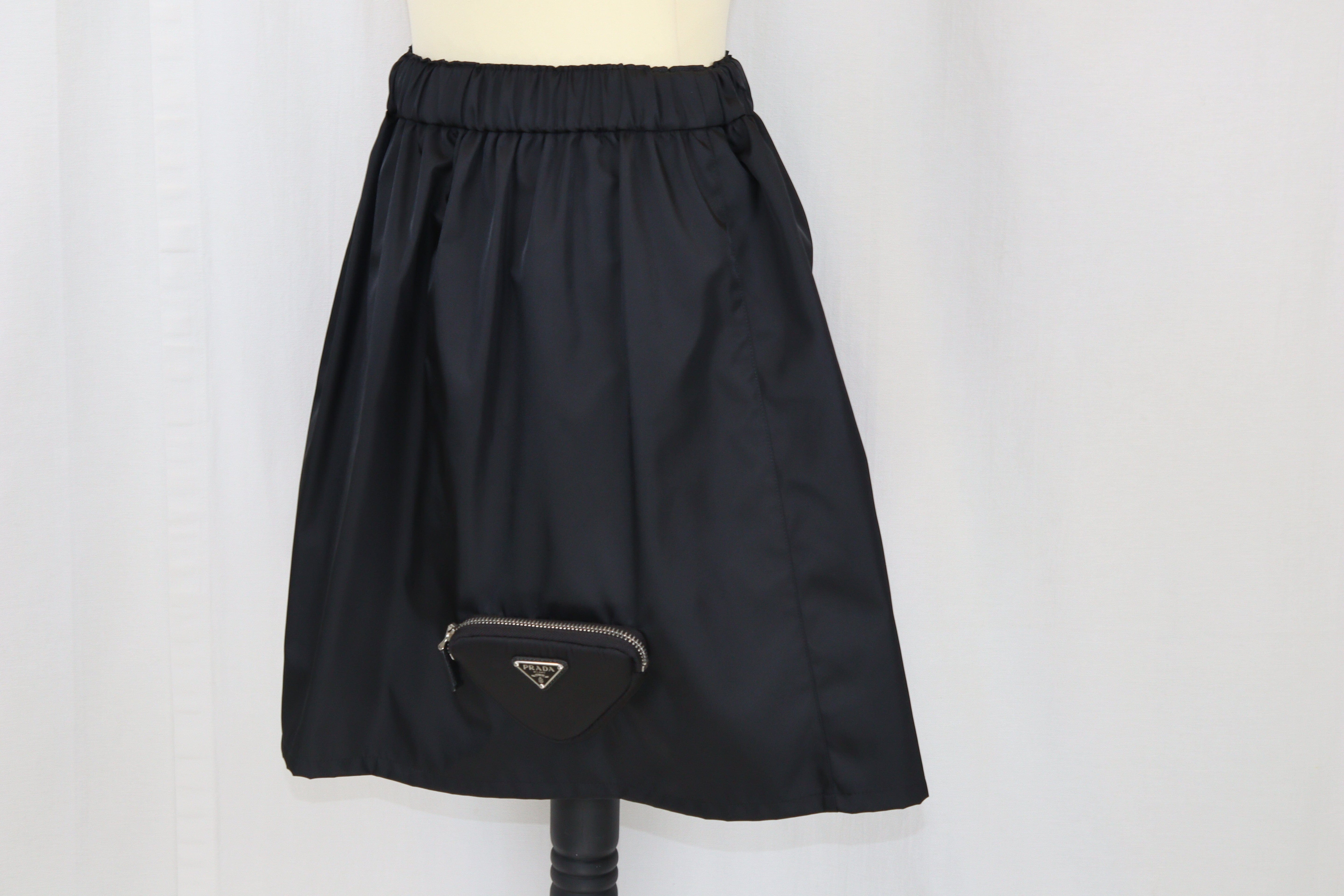 Black Logo Plaque High Waisted Skirt Clothing Prada 
