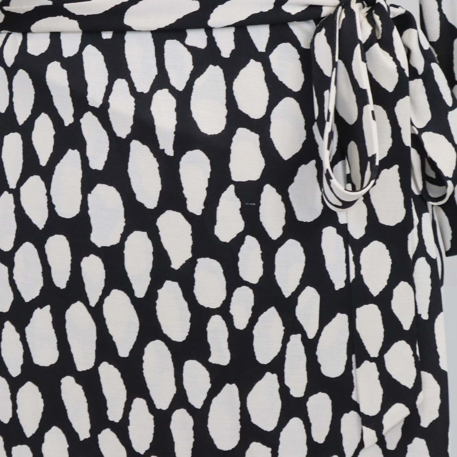 Diane Von Furstenberg Black/White Silk New Julian Two Wrap Dress