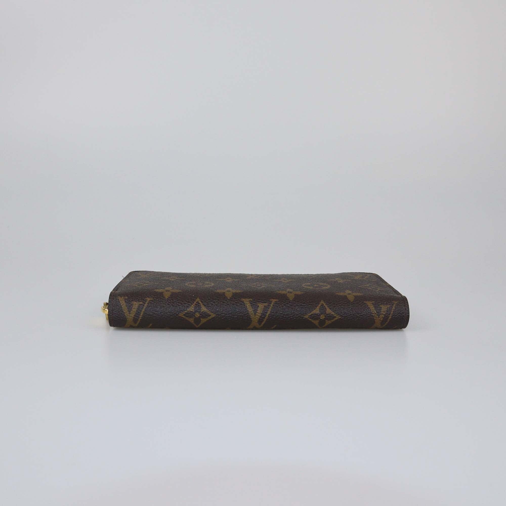 Louis Vuitton Monogram Canvas Zippy Wallet Womens Louis Vuitton 