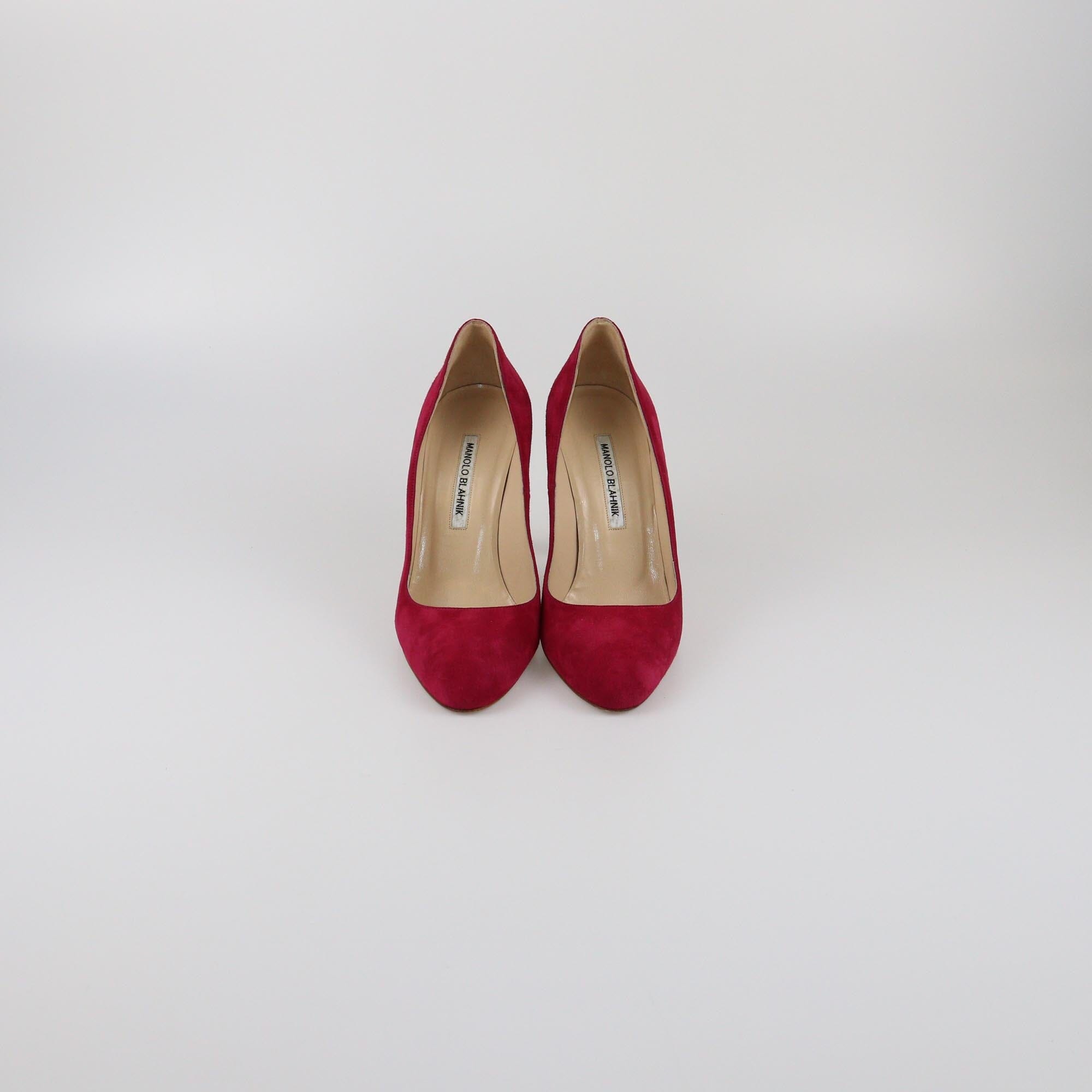 Manolo Blahnik Magenta Round Toe Pumps Womens Manolo Blahnik 