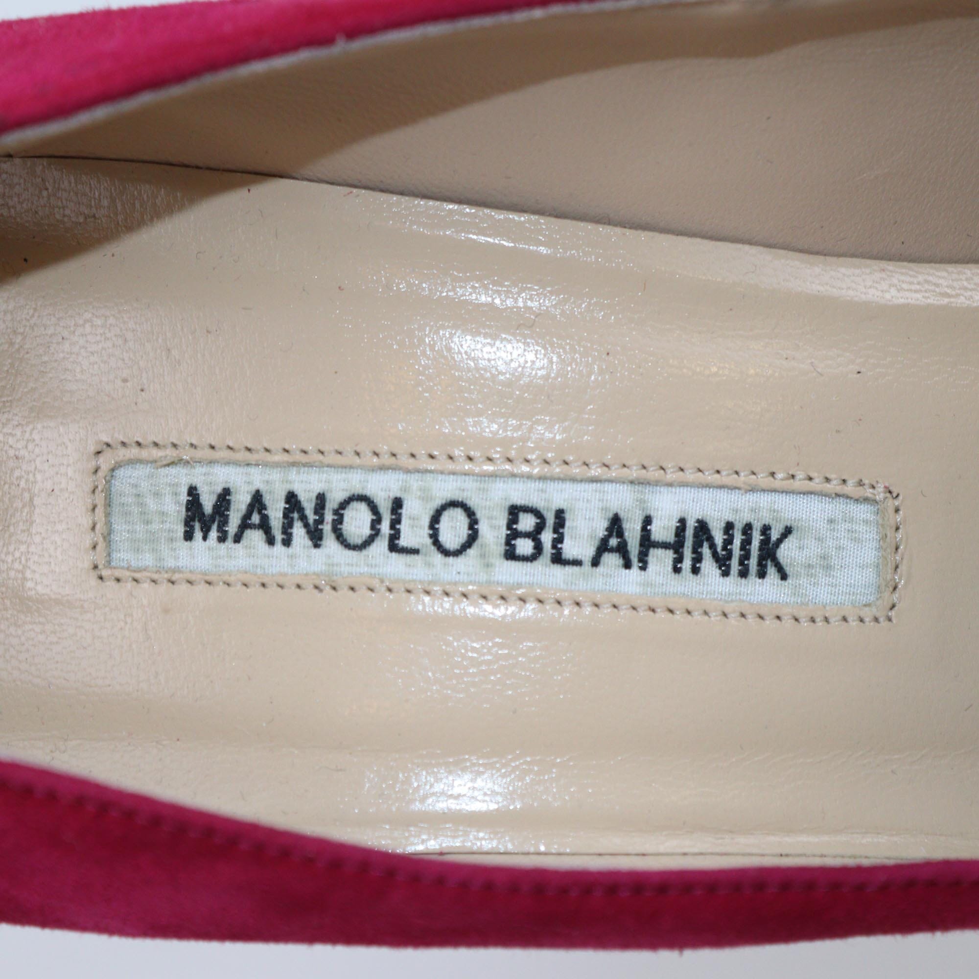 Manolo Blahnik Magenta Round Toe Pumps Womens Manolo Blahnik 