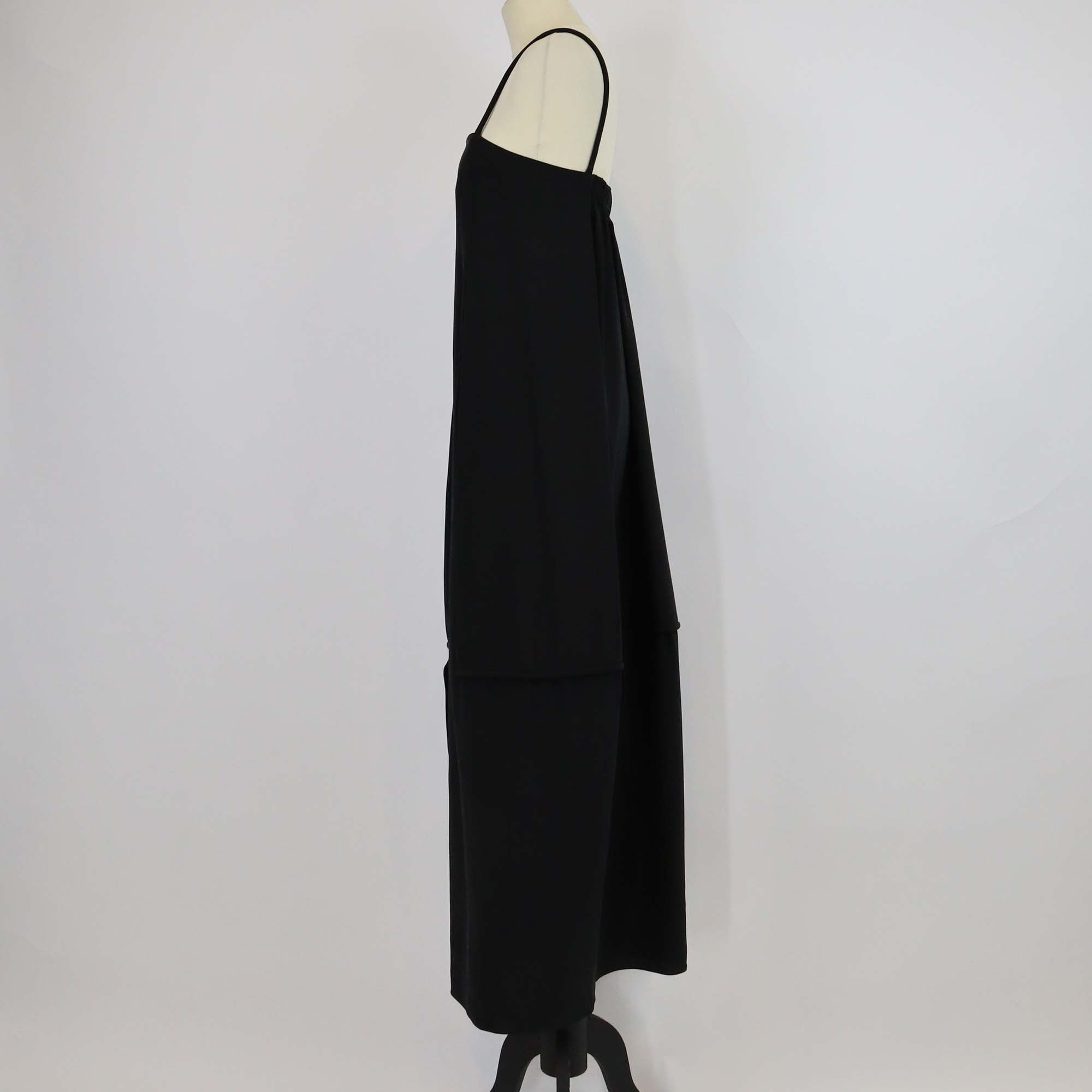 Beira Black Cotton Square Neckline Sleeveless Dress