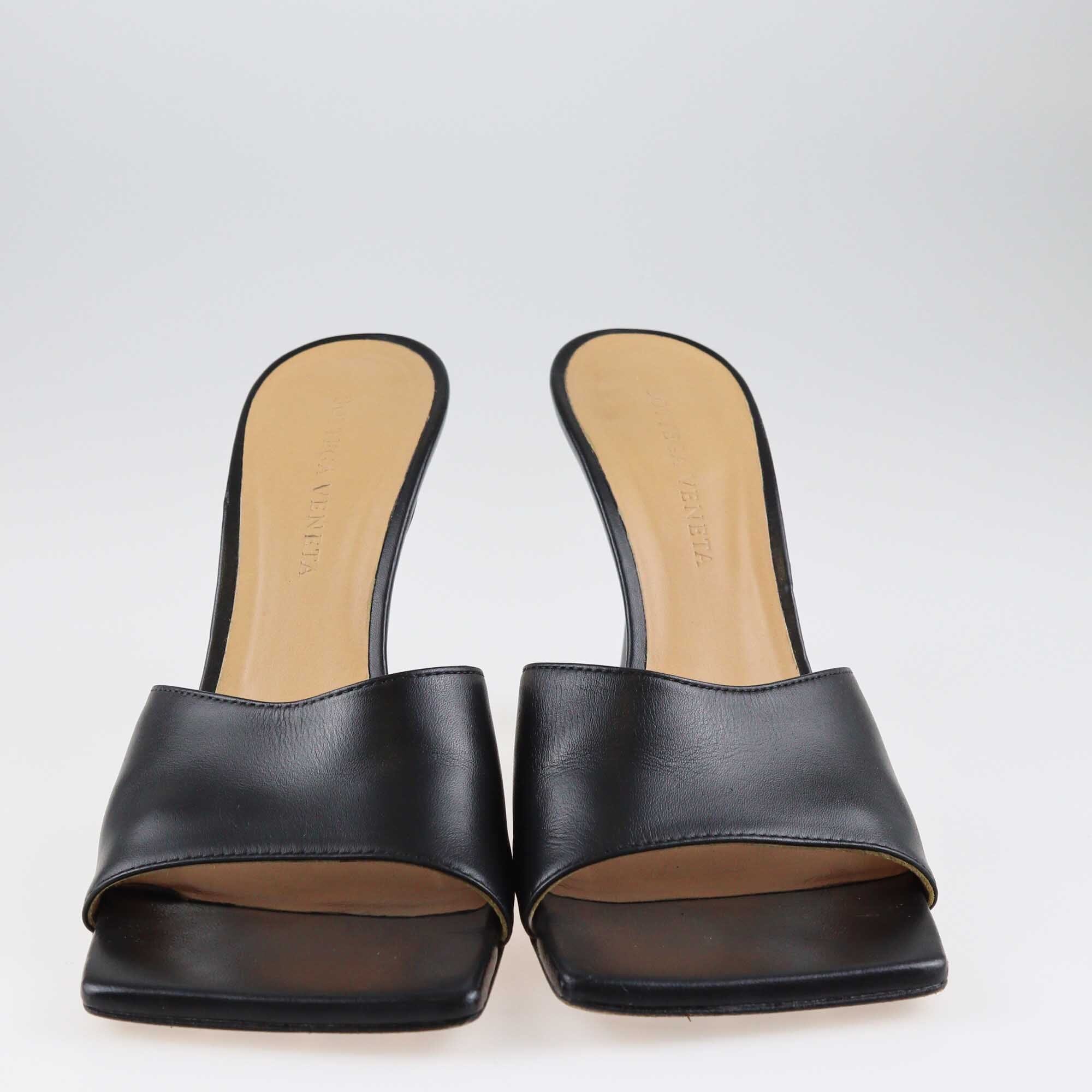 Fashion black open toe slides